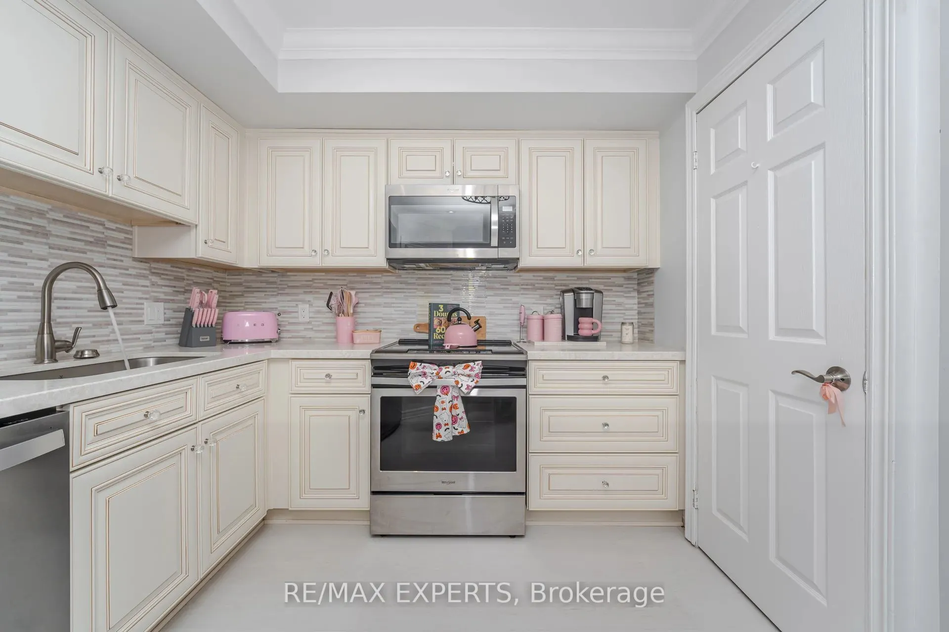 77 Mill Street E, #22