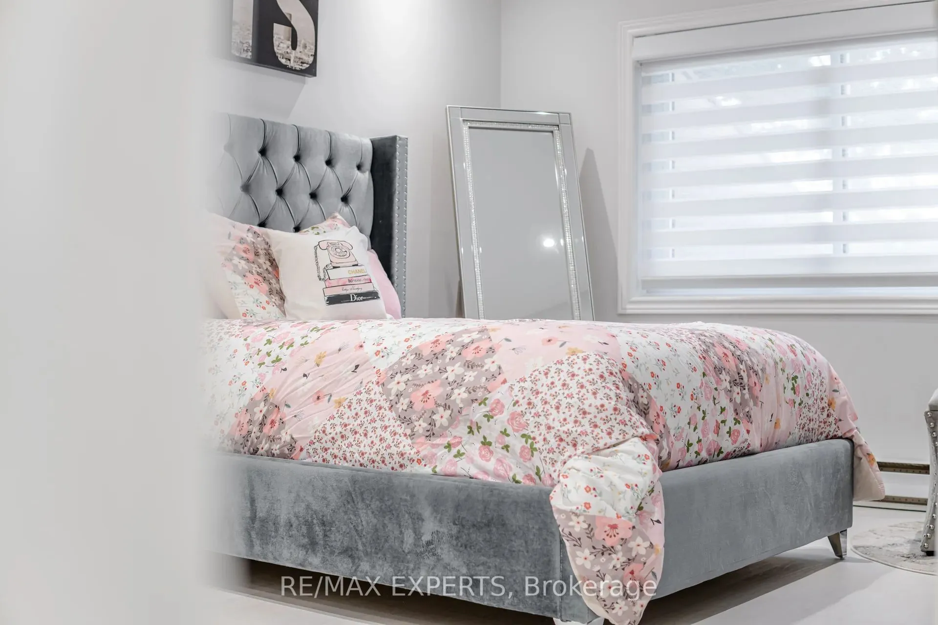 77 Mill Street E, #22