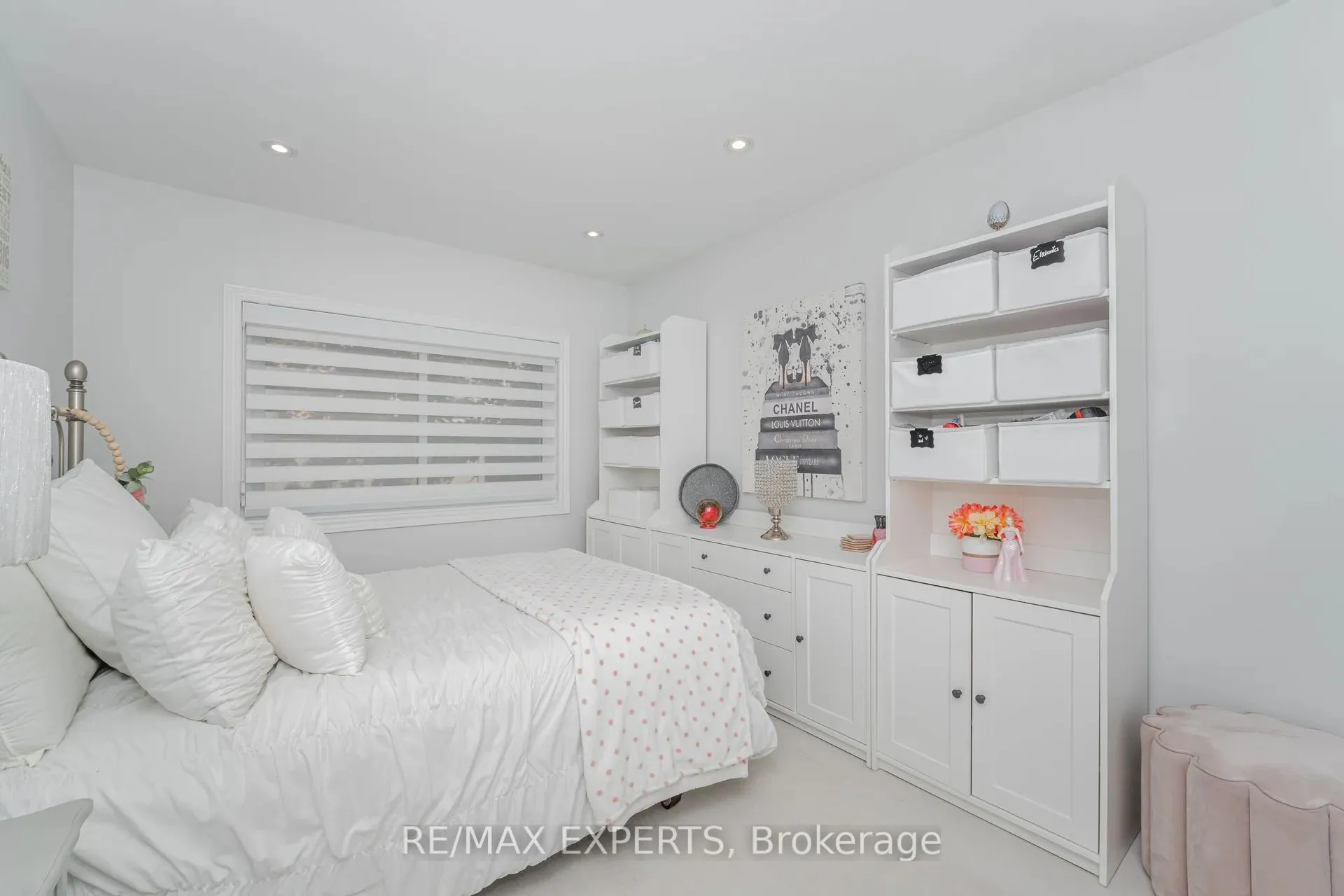 77 Mill Street E, #22
