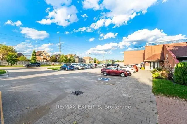 77 Mill Street E, #22