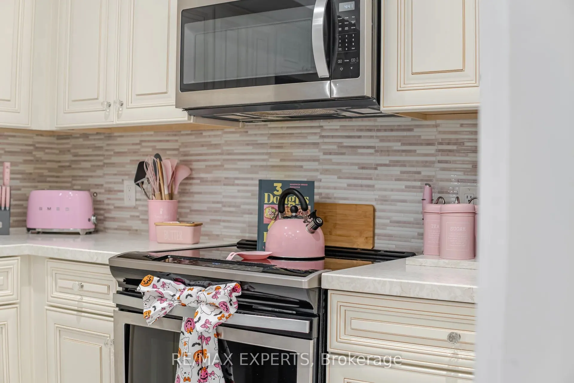 77 Mill Street E, #22