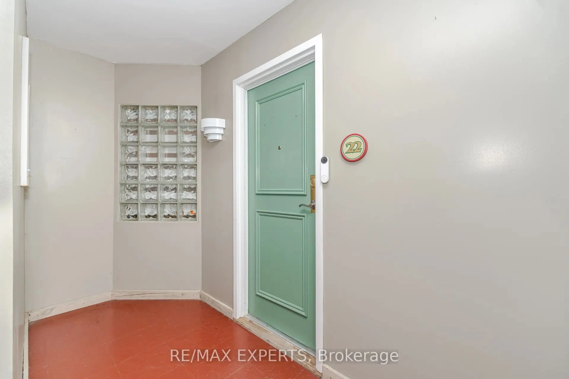 77 Mill Street E, #22