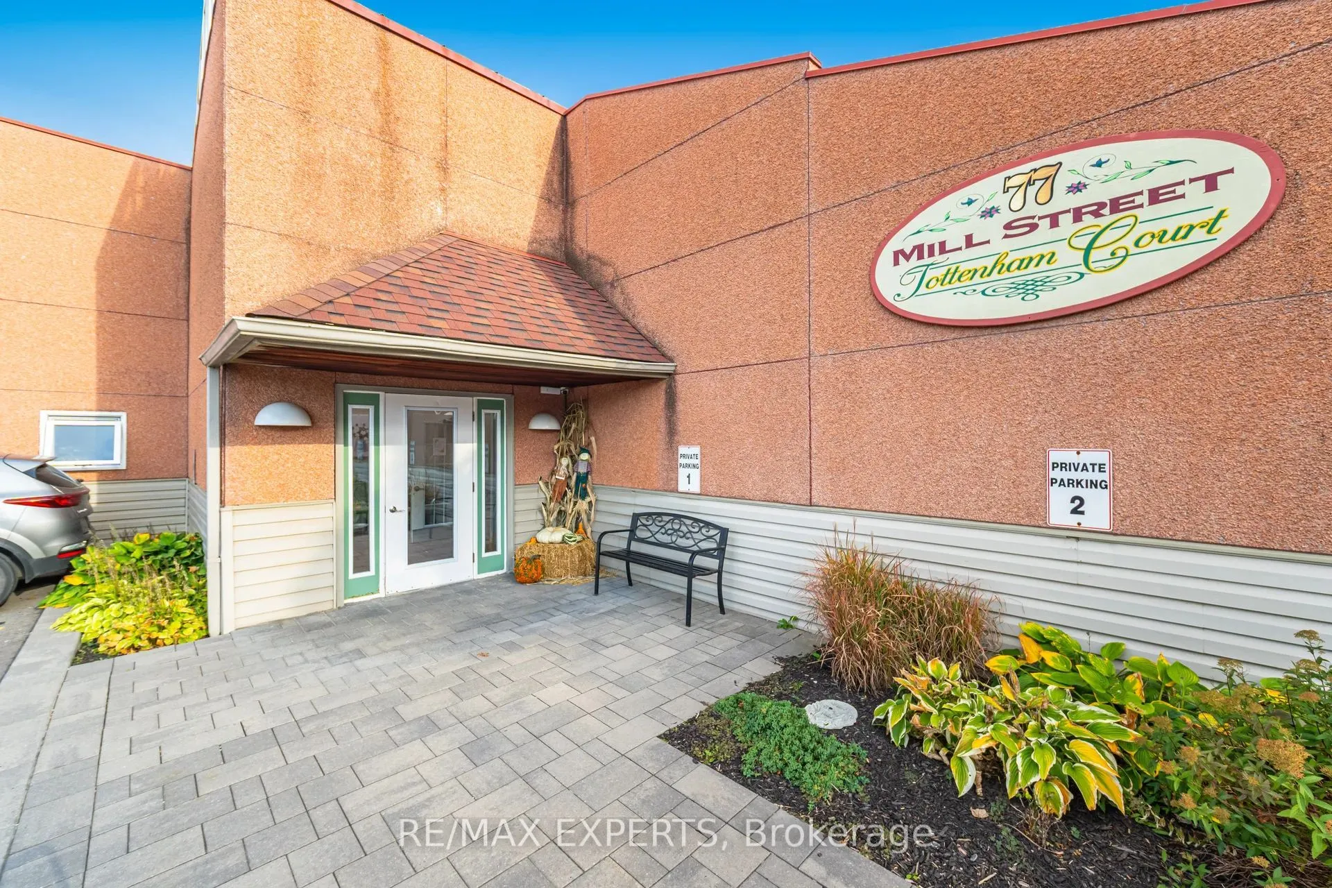 77 Mill Street E, #22