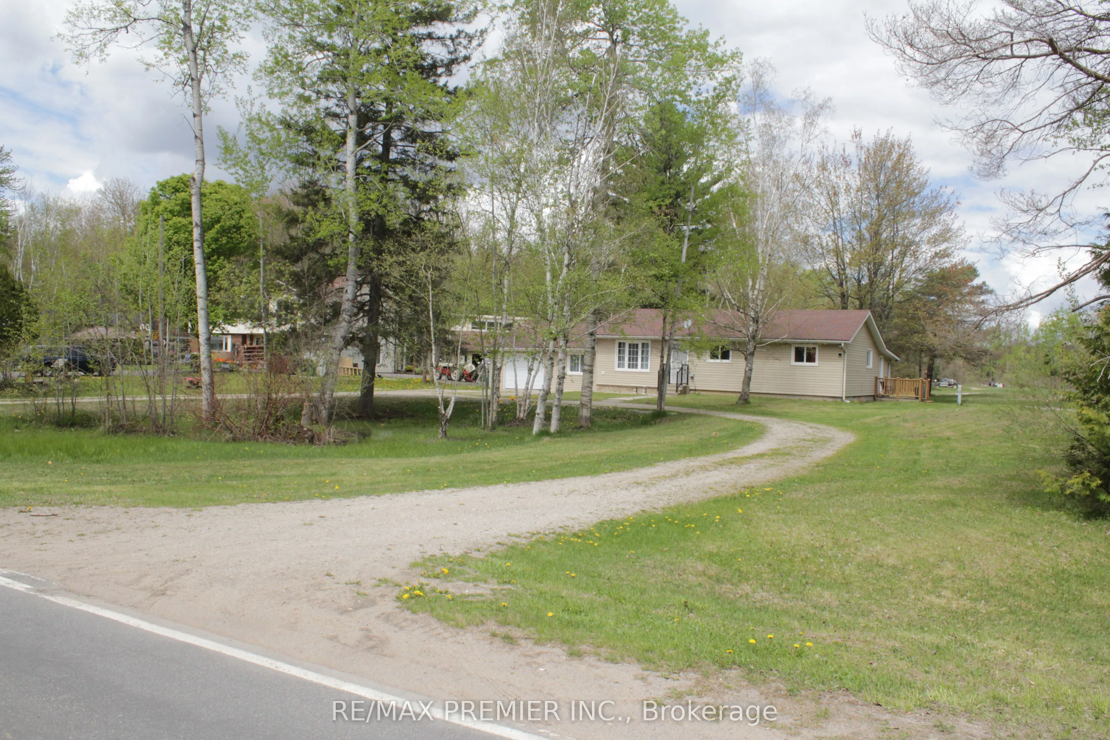 5258 30th Side Road