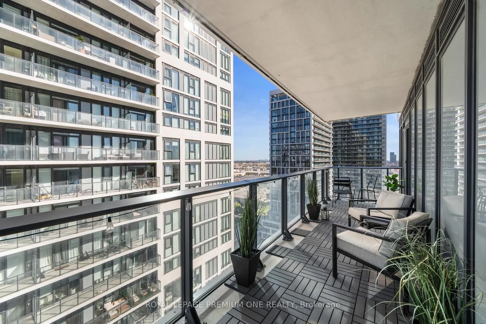 9000 JANE Street, #1715