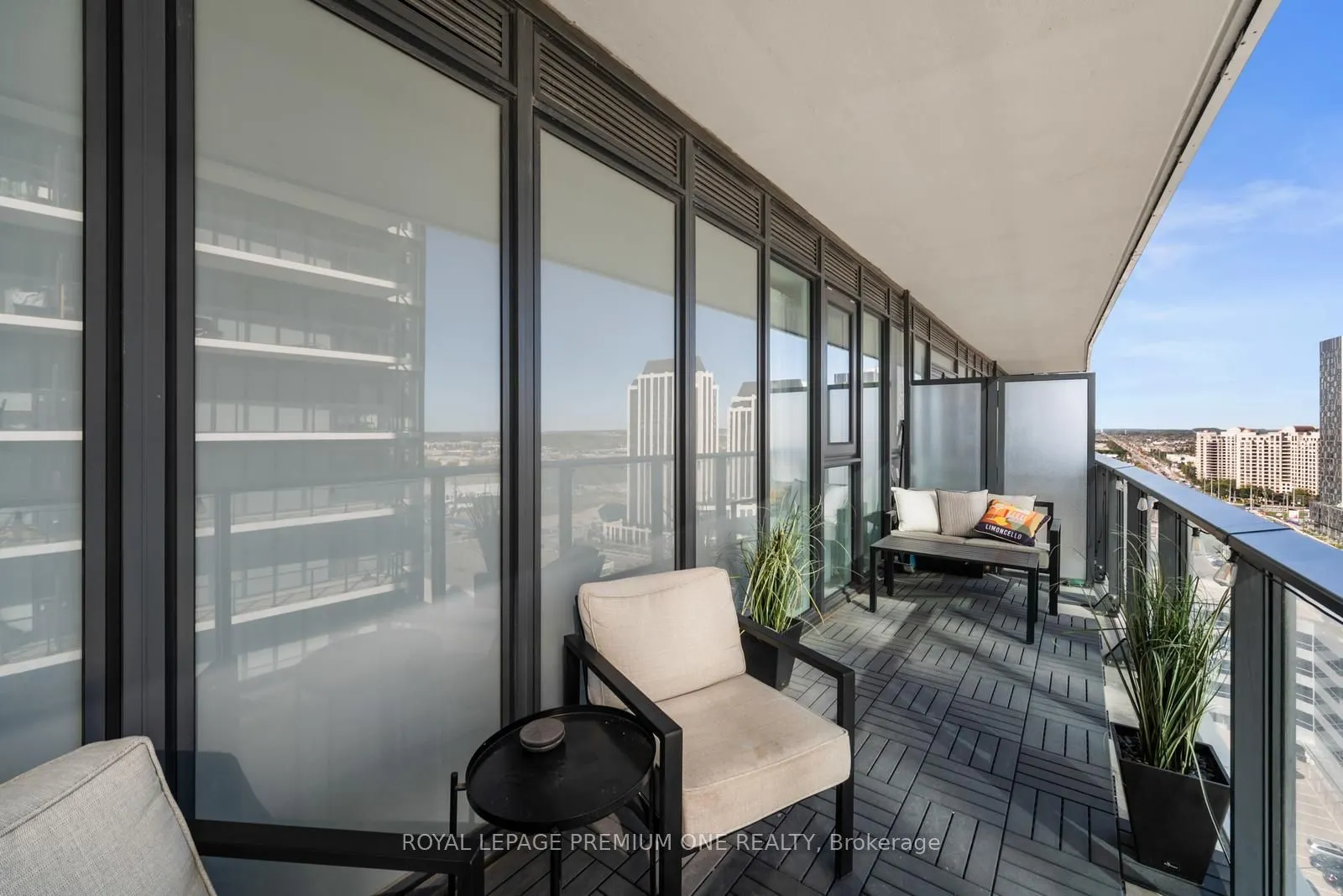9000 JANE Street, #1715