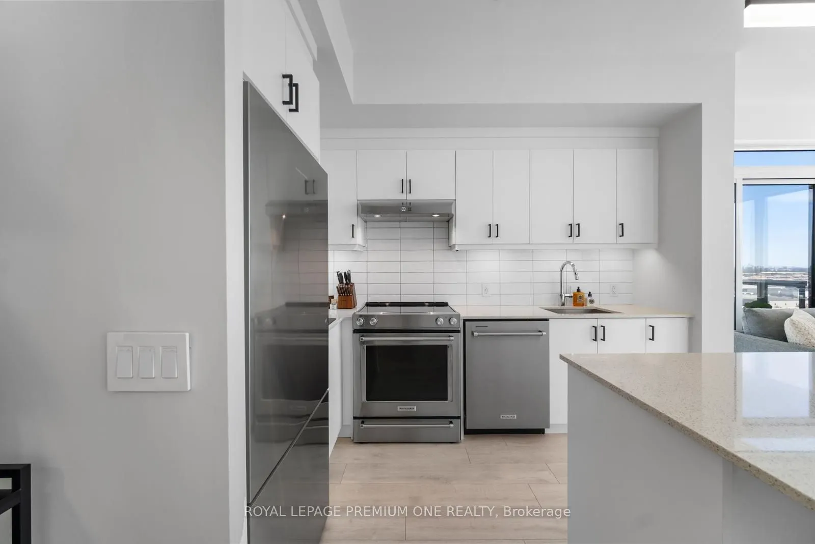 9000 JANE Street, #1715