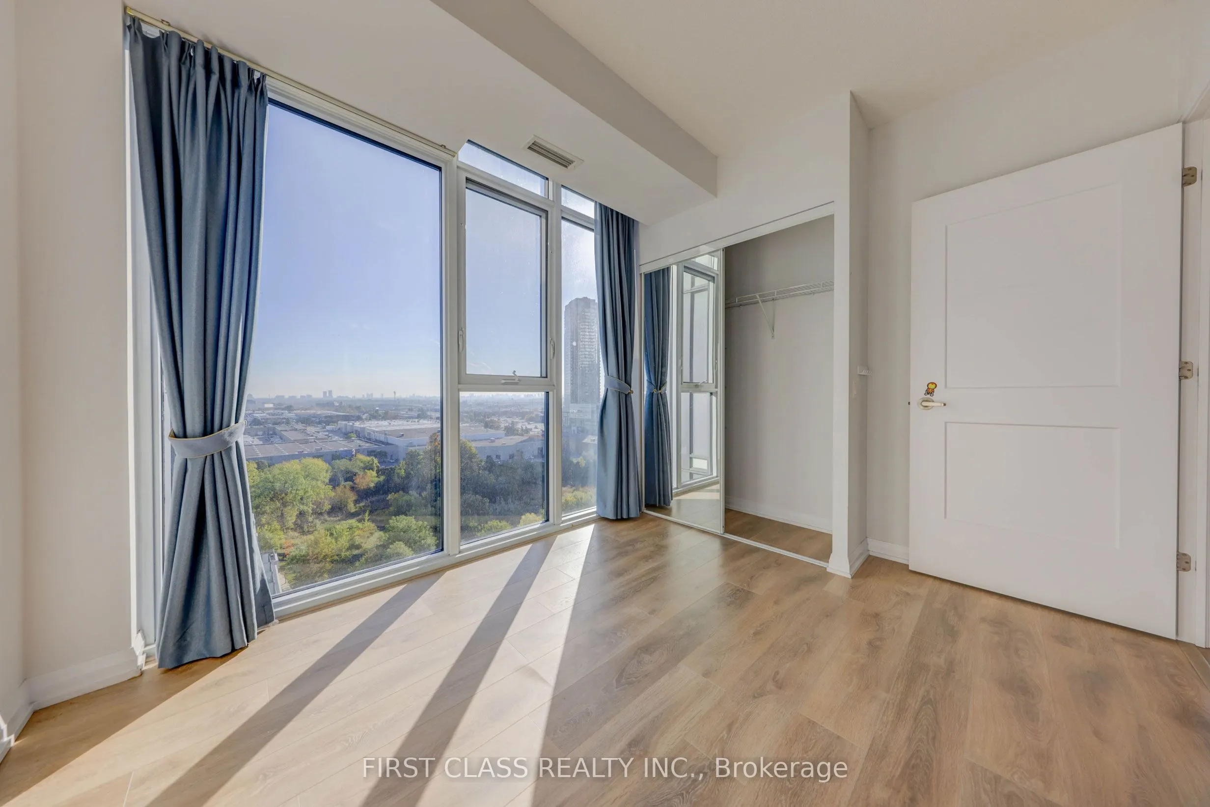 7895 Jane Street, #1104