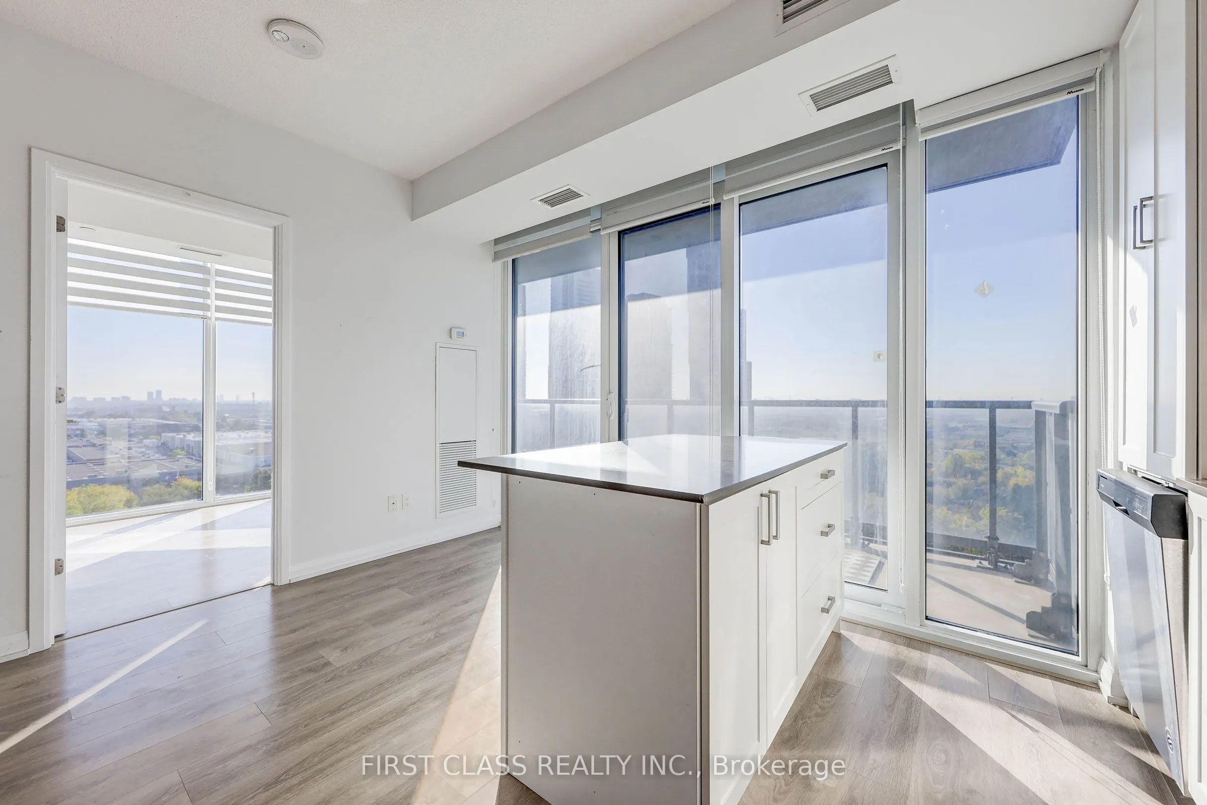 7895 Jane Street, #1104