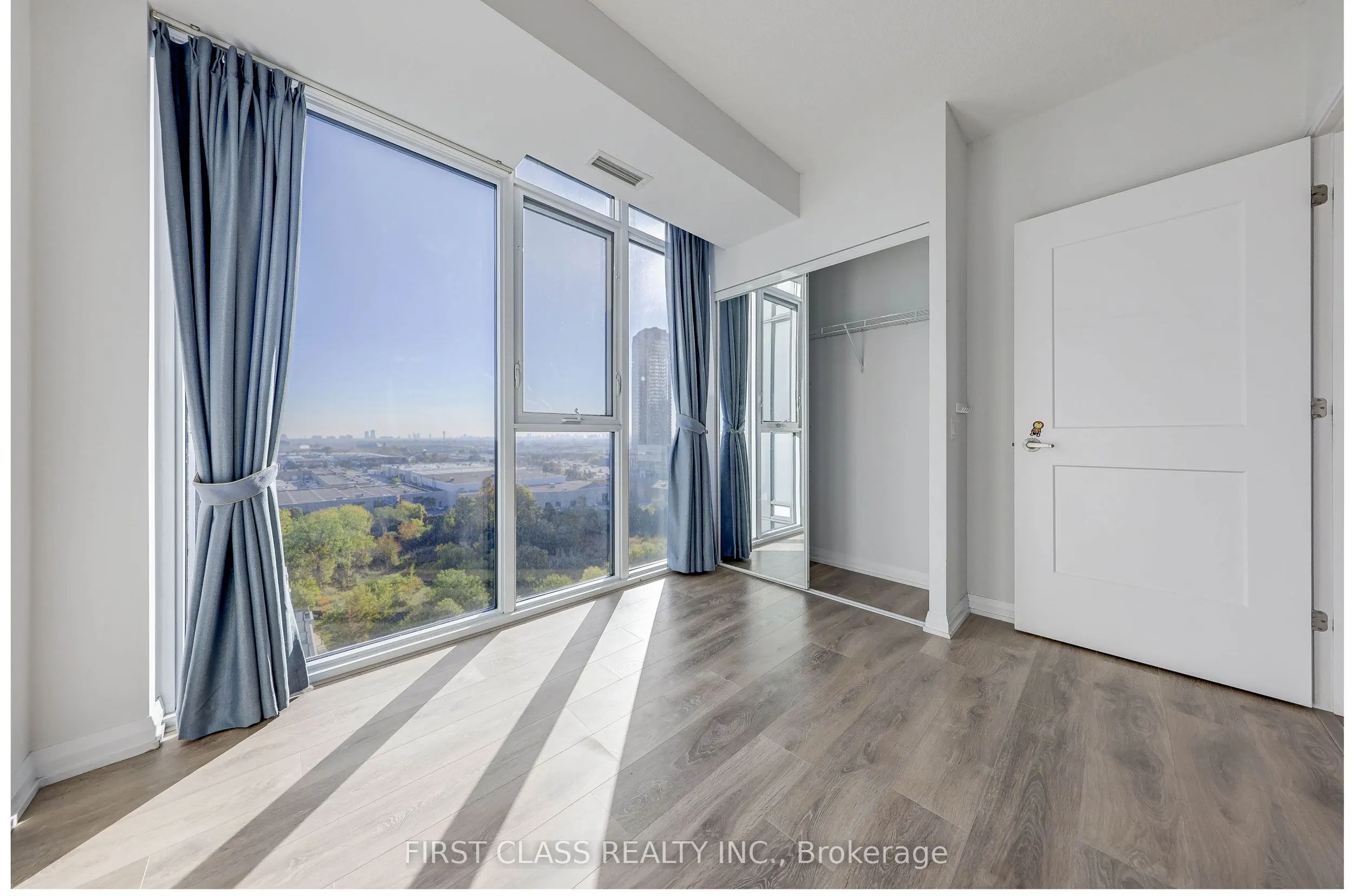 7895 Jane Street, #1104