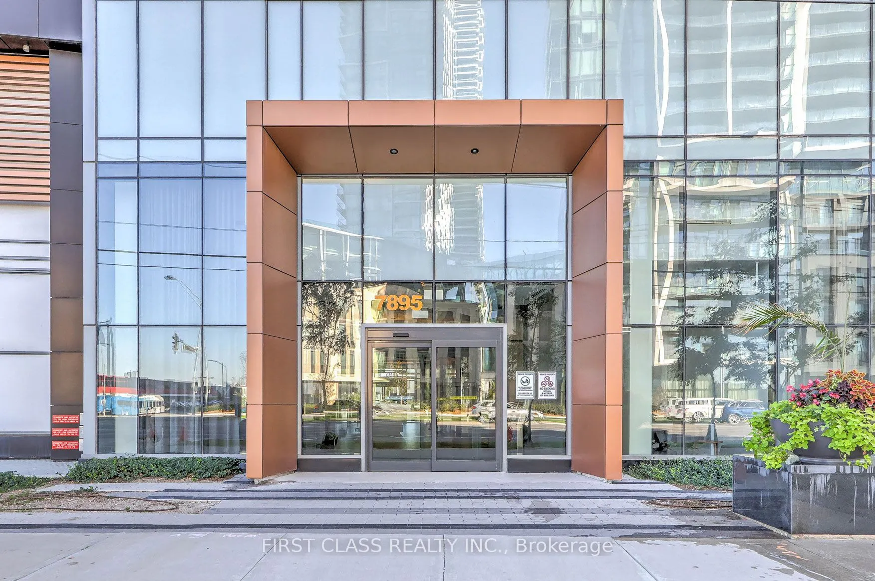 7895 Jane Street, #1104