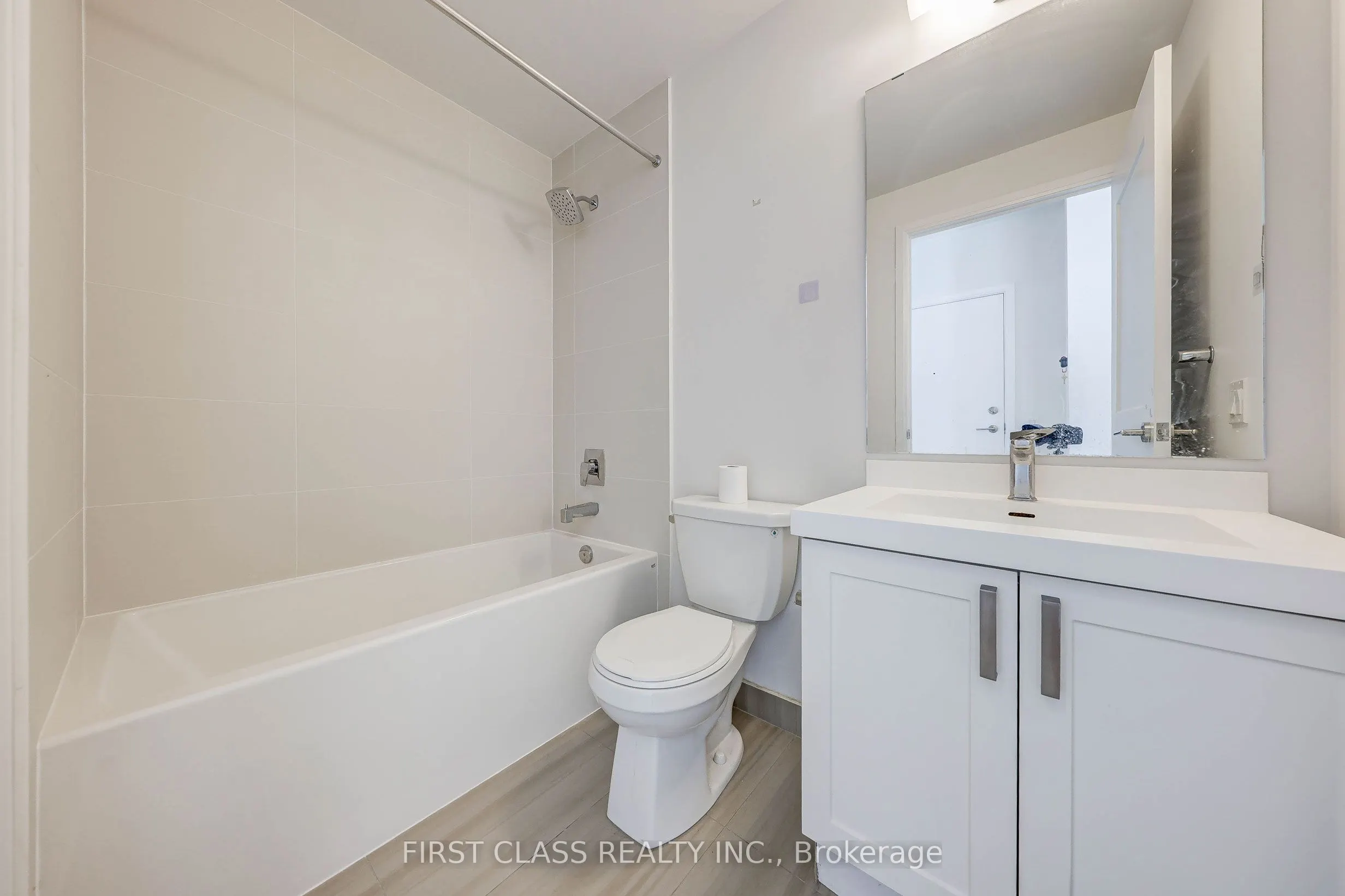 7895 Jane Street, #1104