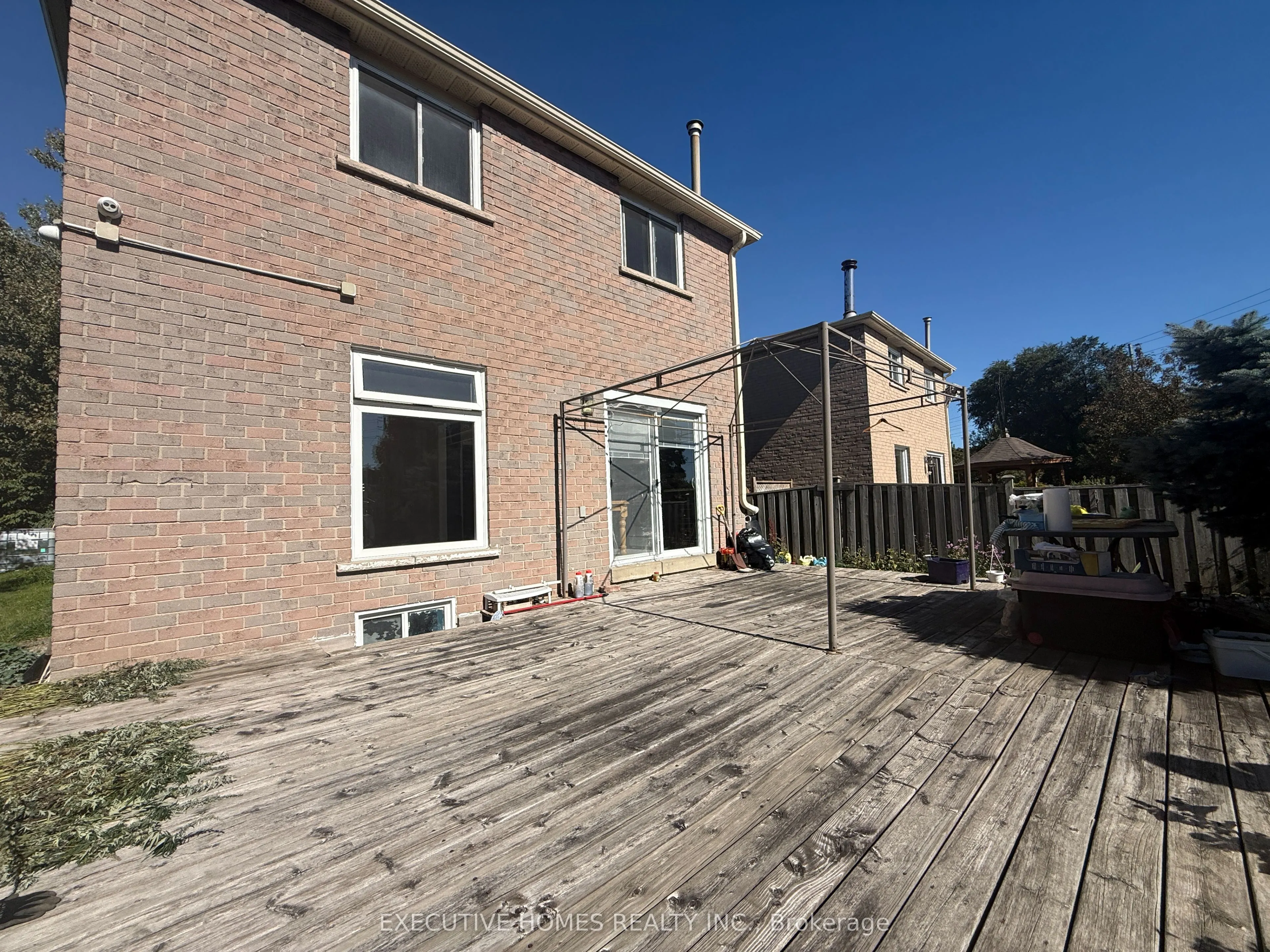 53 Chase Court