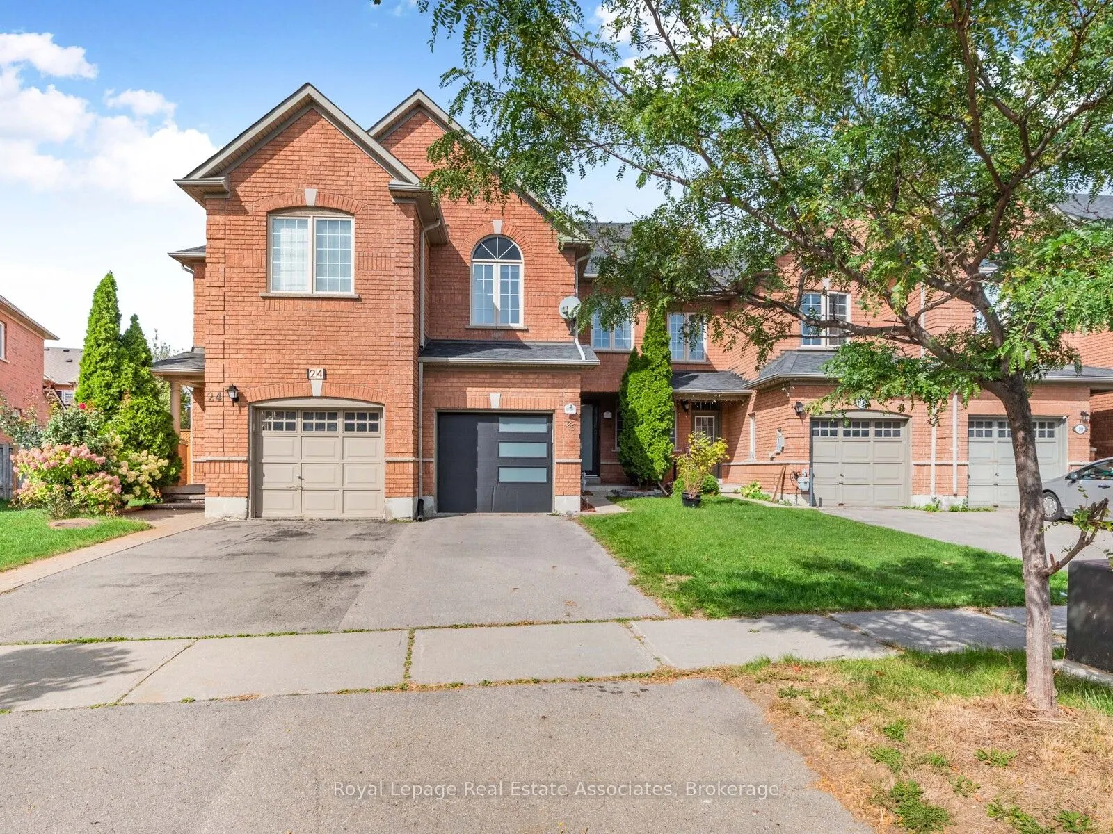 26 Venture Avenue