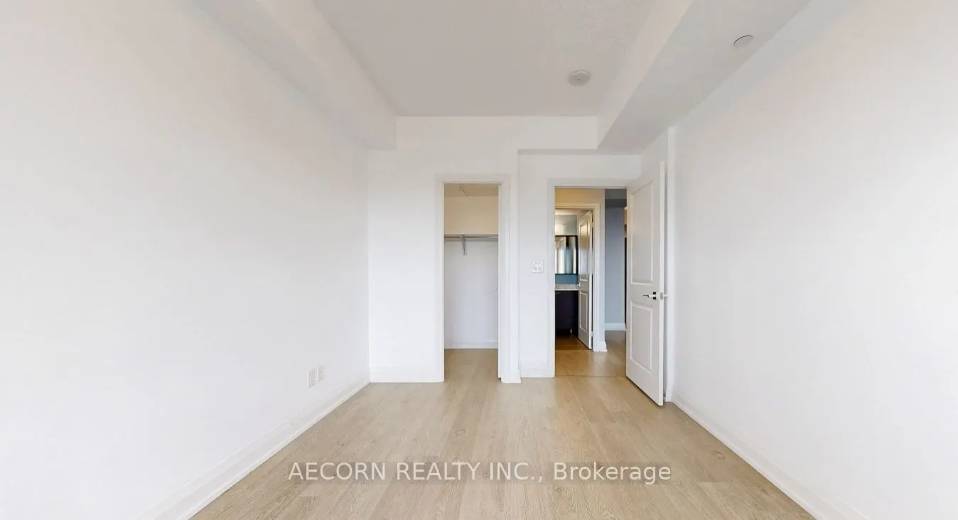 7171 Yonge Street, #2205