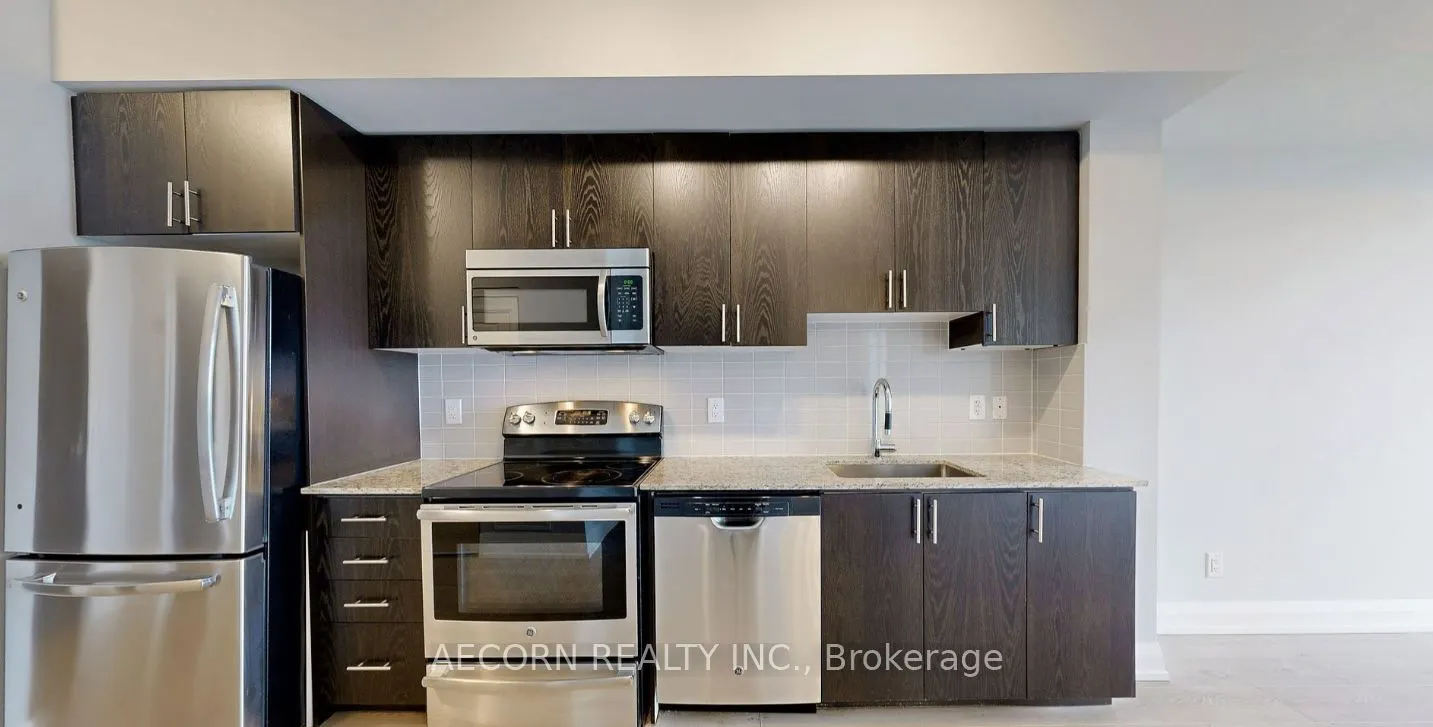 7171 Yonge Street, #2205