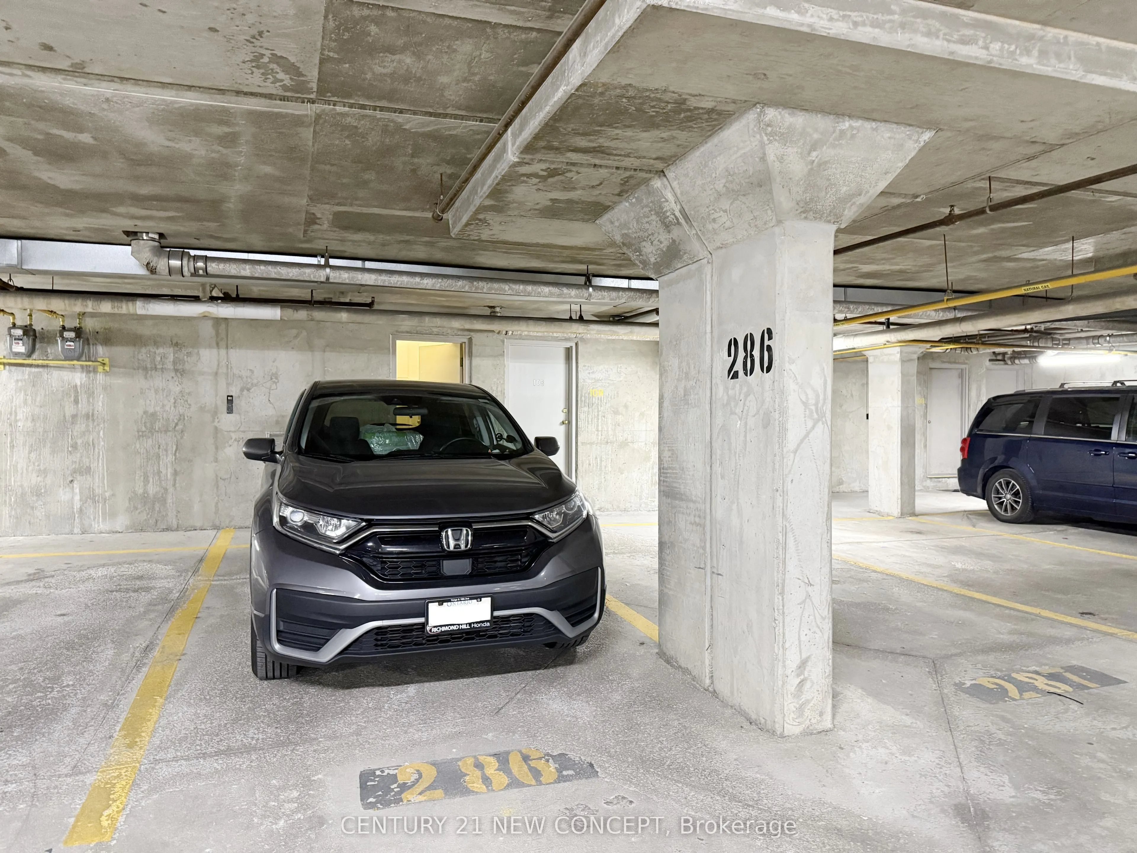 18 Clark Avenue W, #107