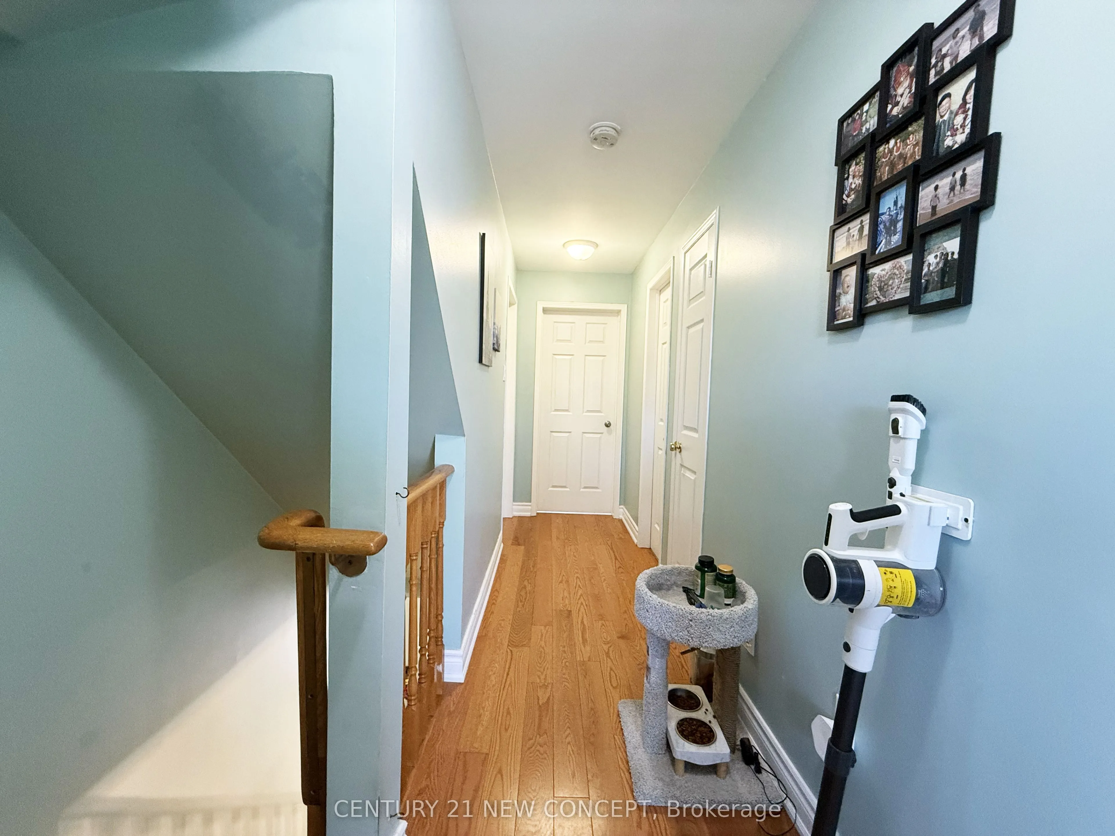 18 Clark Avenue W, #107