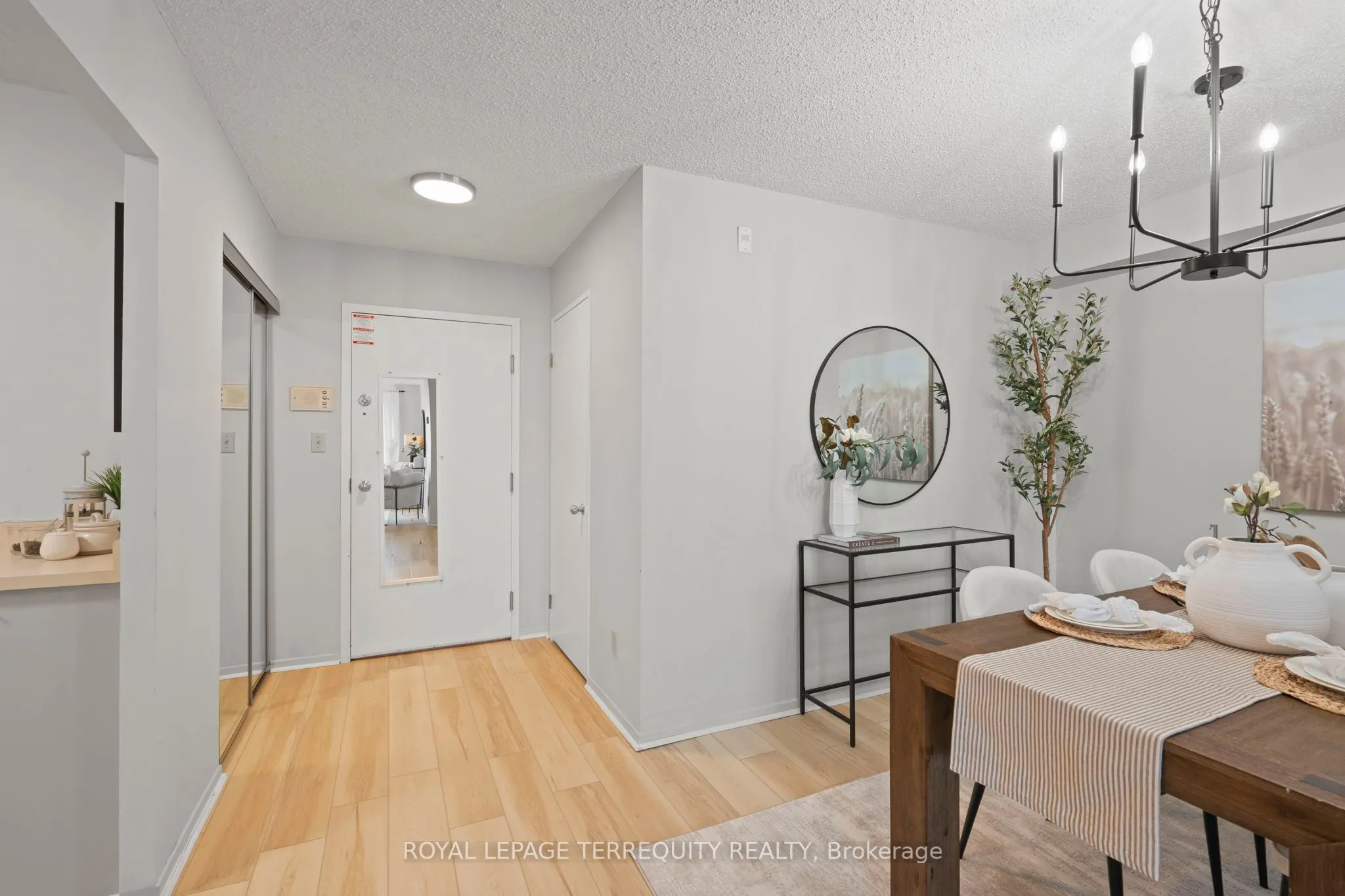 41 Ash Street, #304