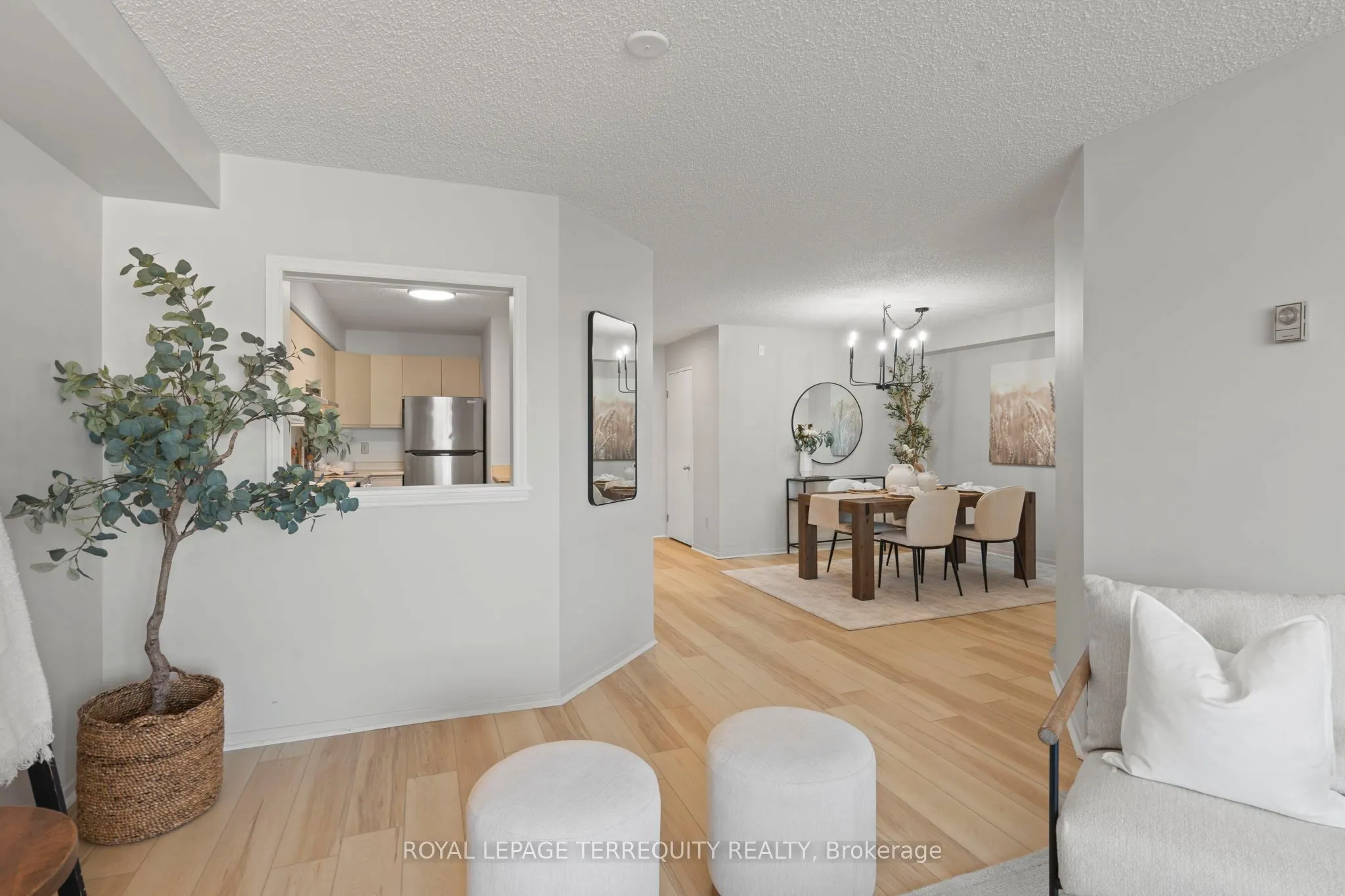 41 Ash Street, #304
