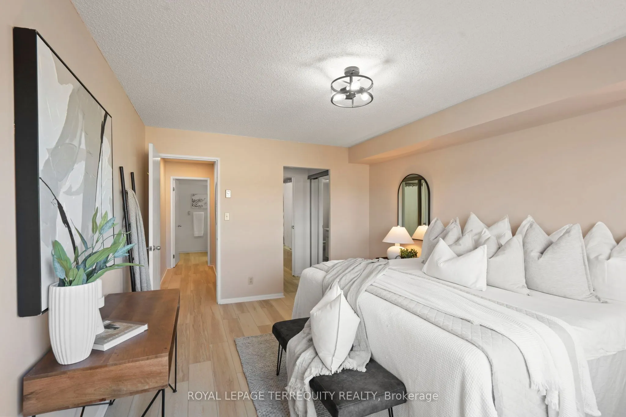 41 Ash Street, #304