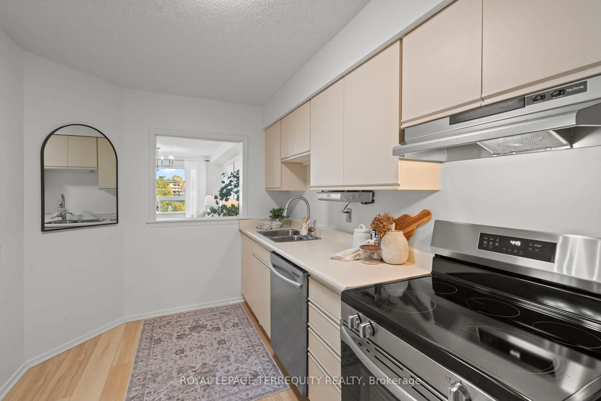 41 Ash Street, #304