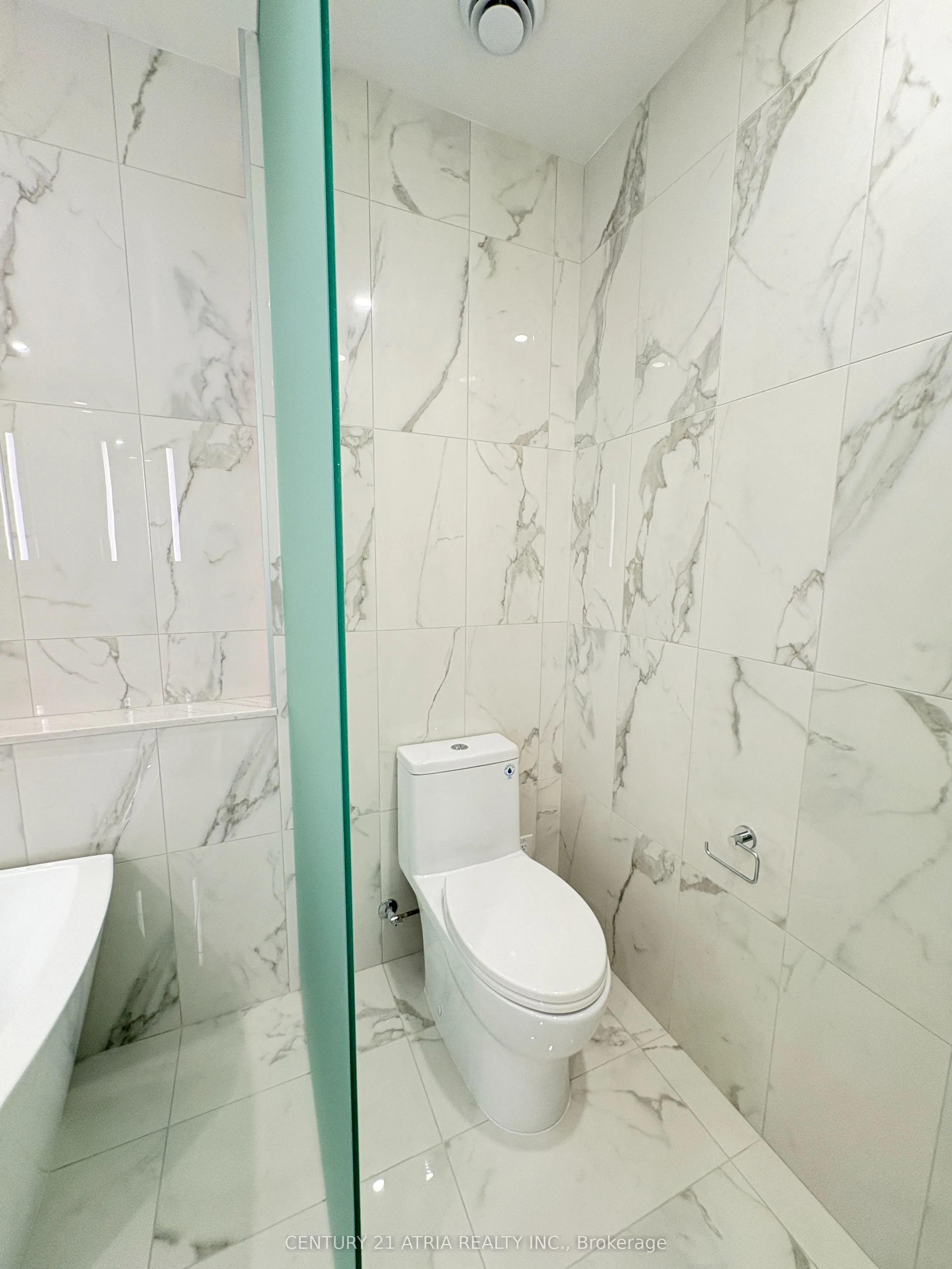 397 Royal Orchard Boulevard, #605