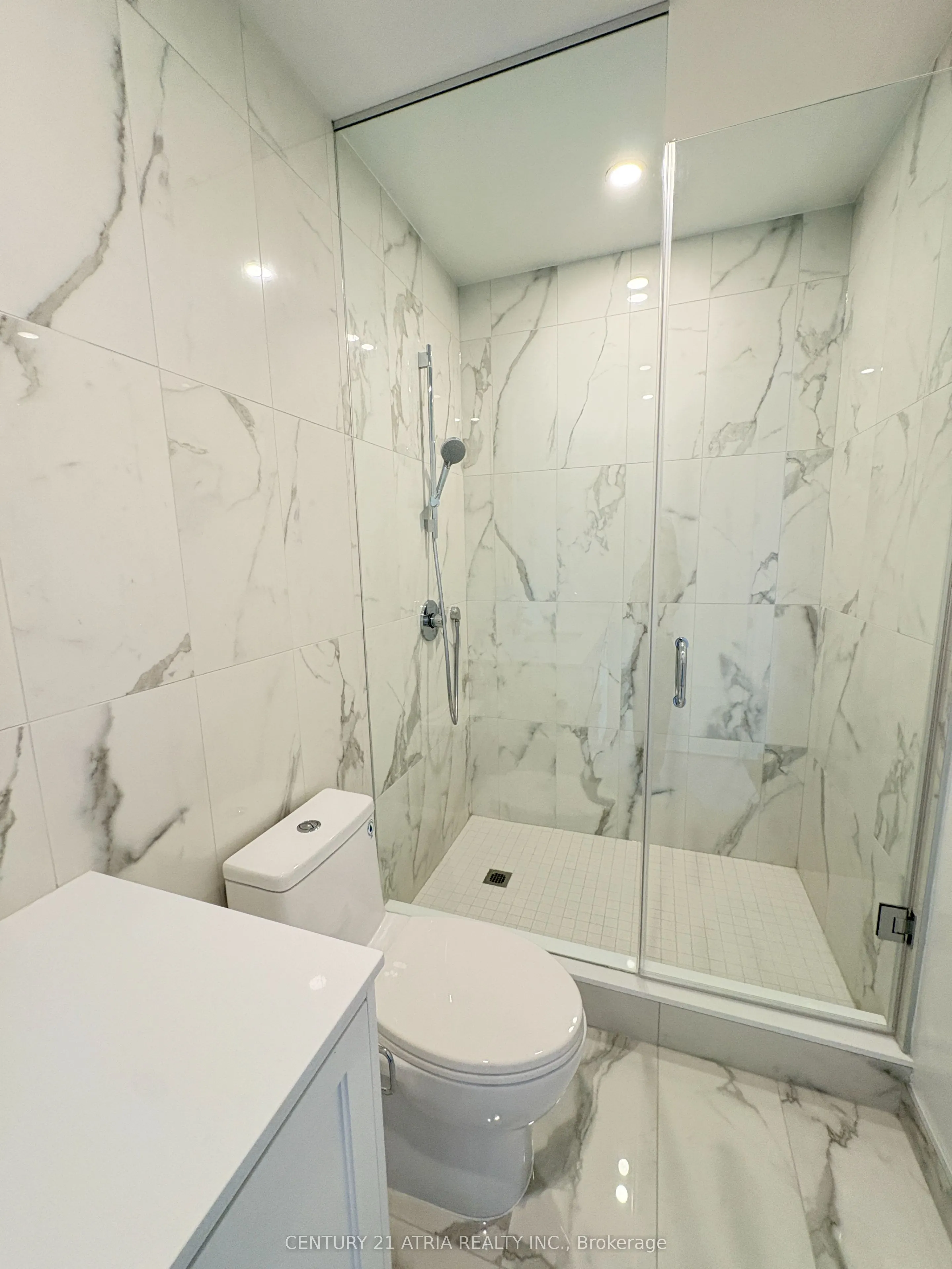 397 Royal Orchard Boulevard, #605