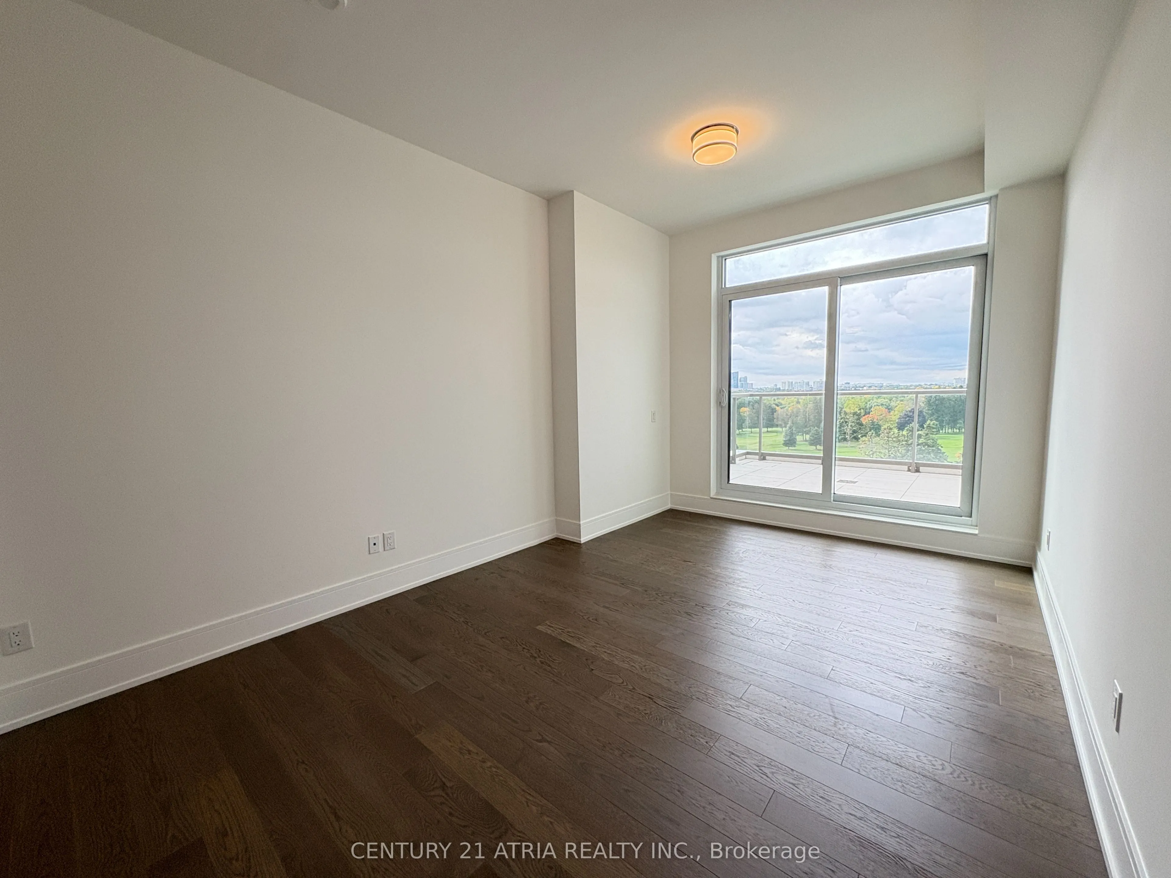 397 Royal Orchard Boulevard, #605