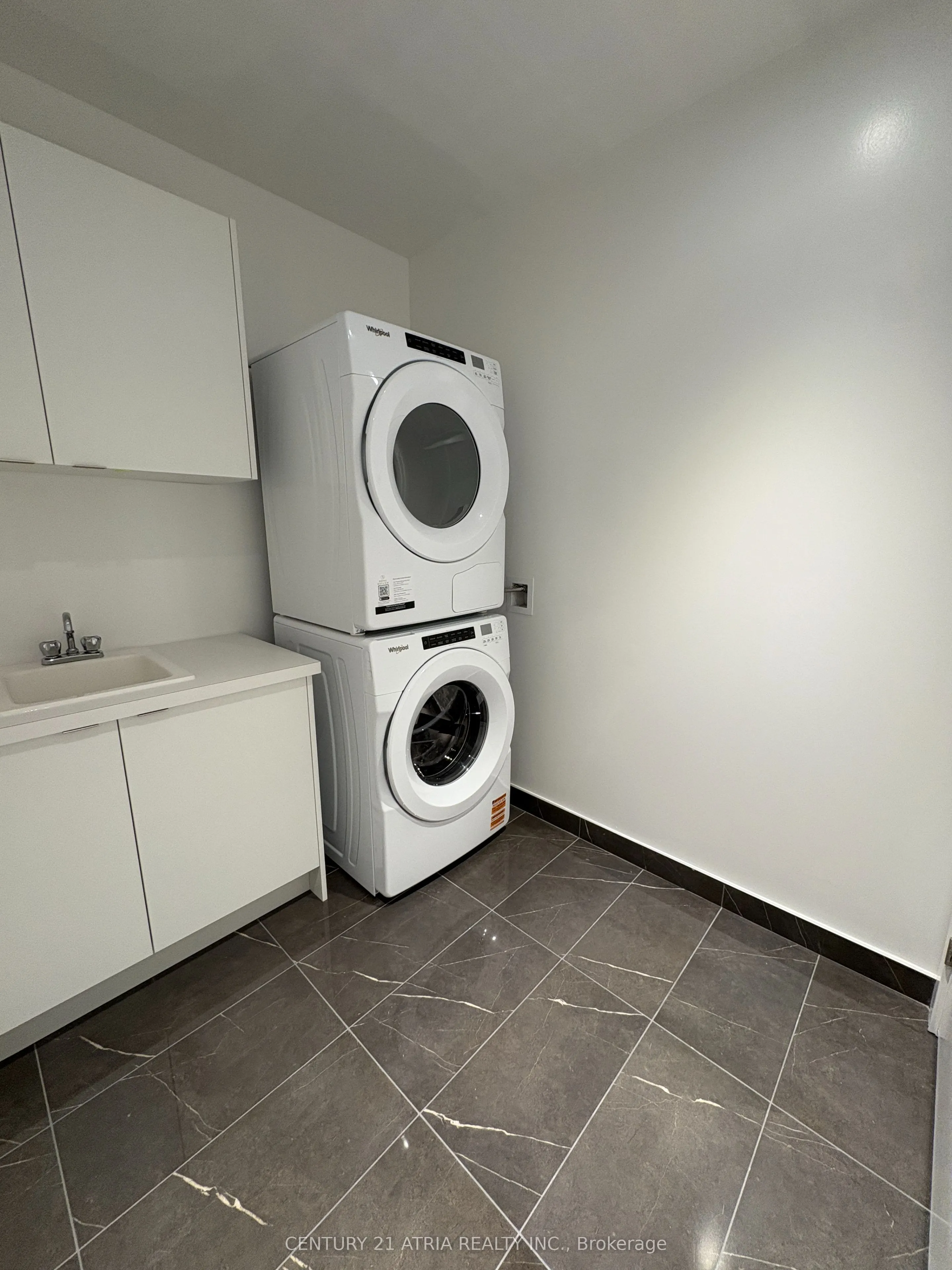 397 Royal Orchard Boulevard, #605