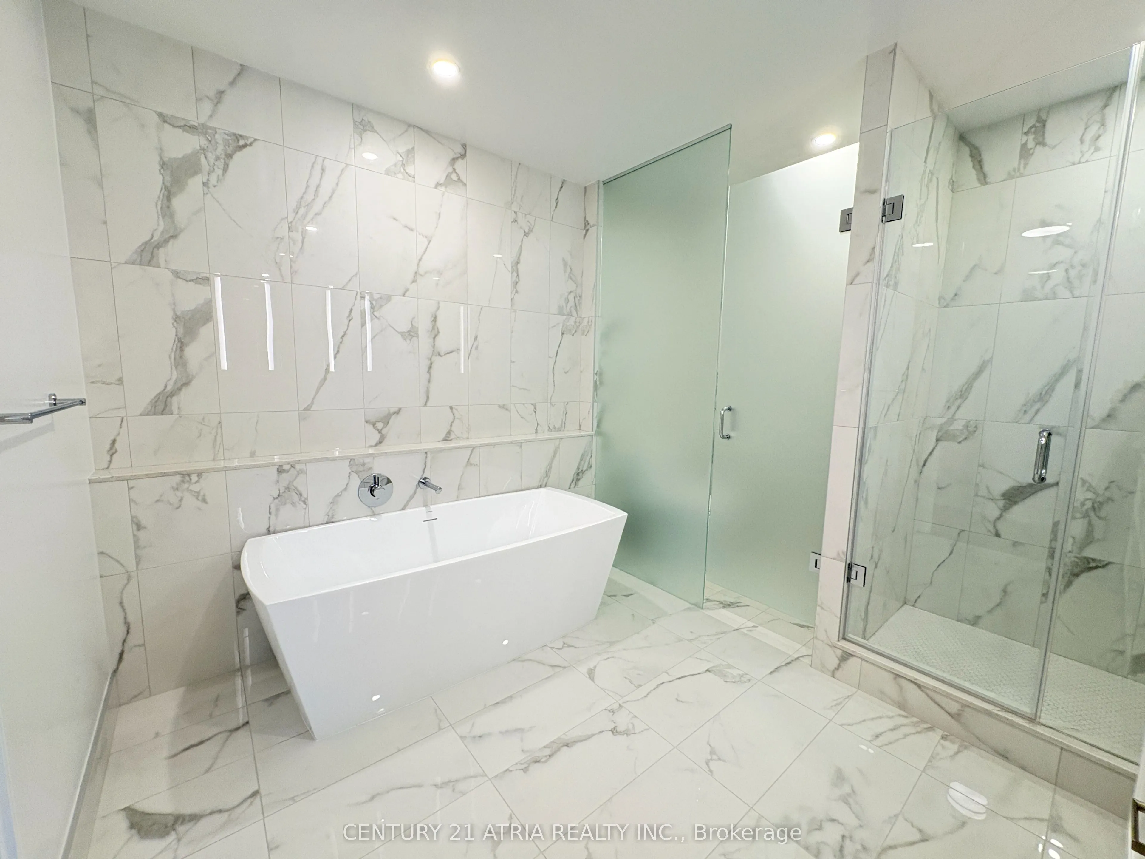 397 Royal Orchard Boulevard, #605