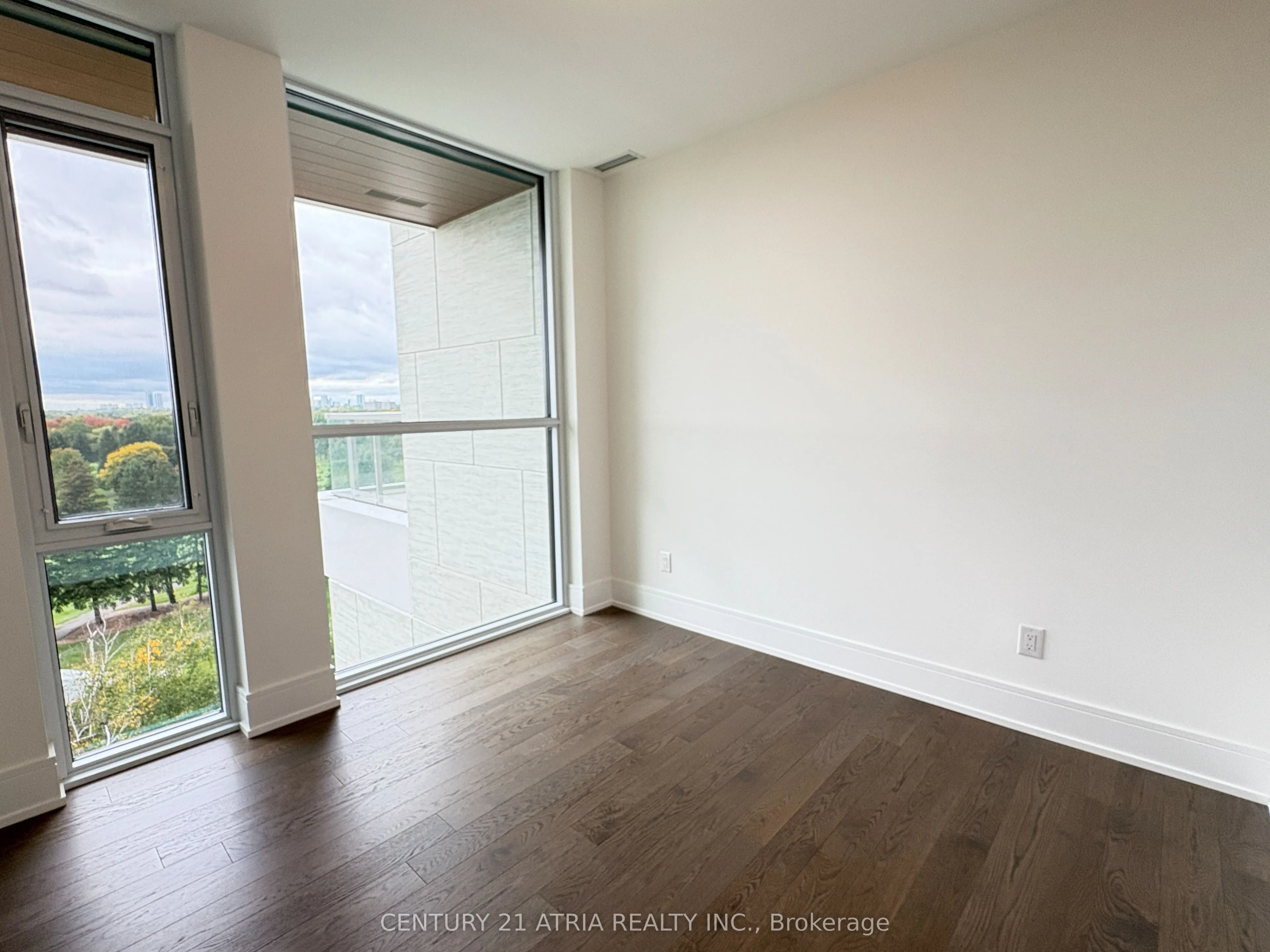 397 Royal Orchard Boulevard, #605