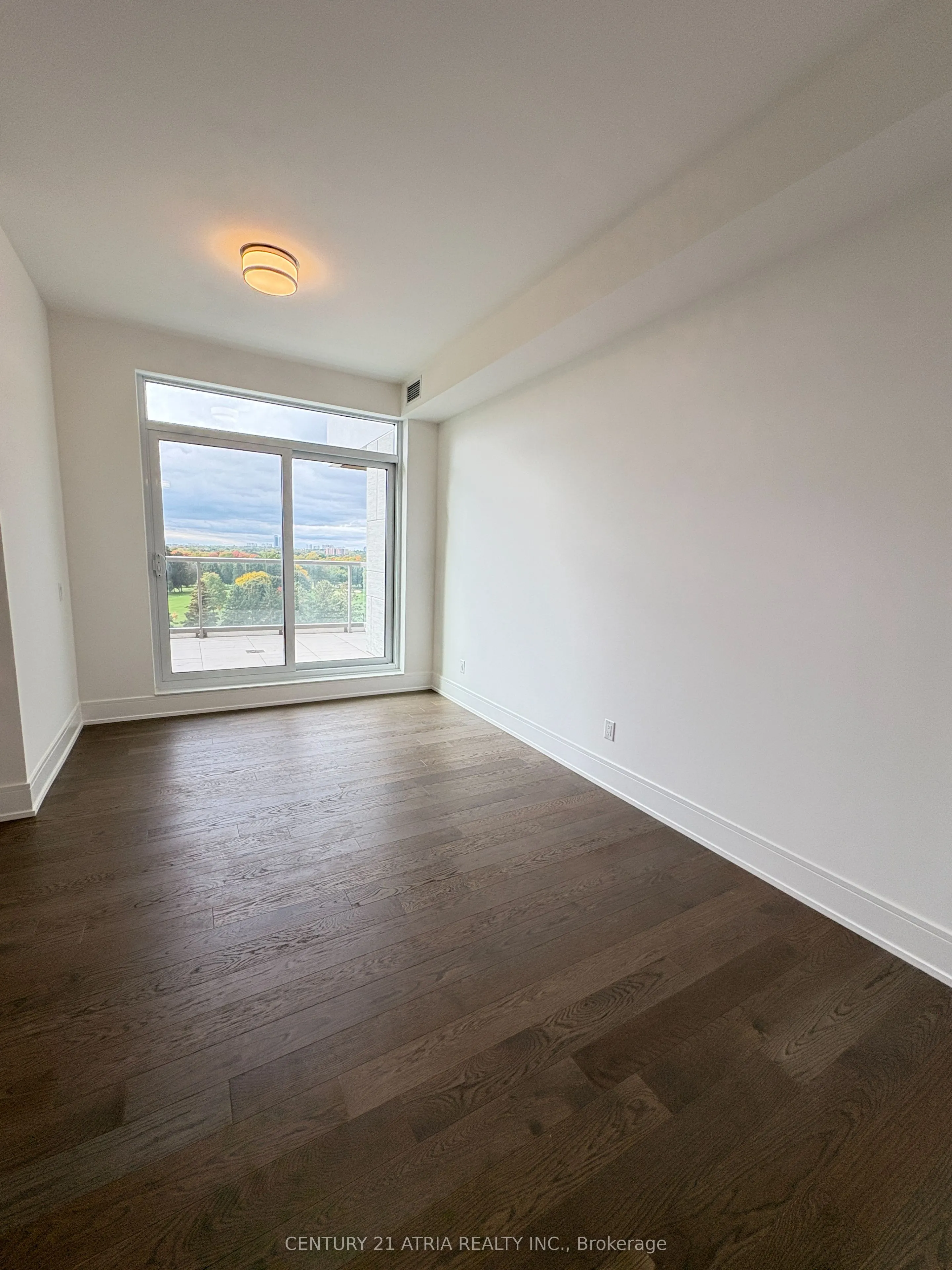 397 Royal Orchard Boulevard, #605