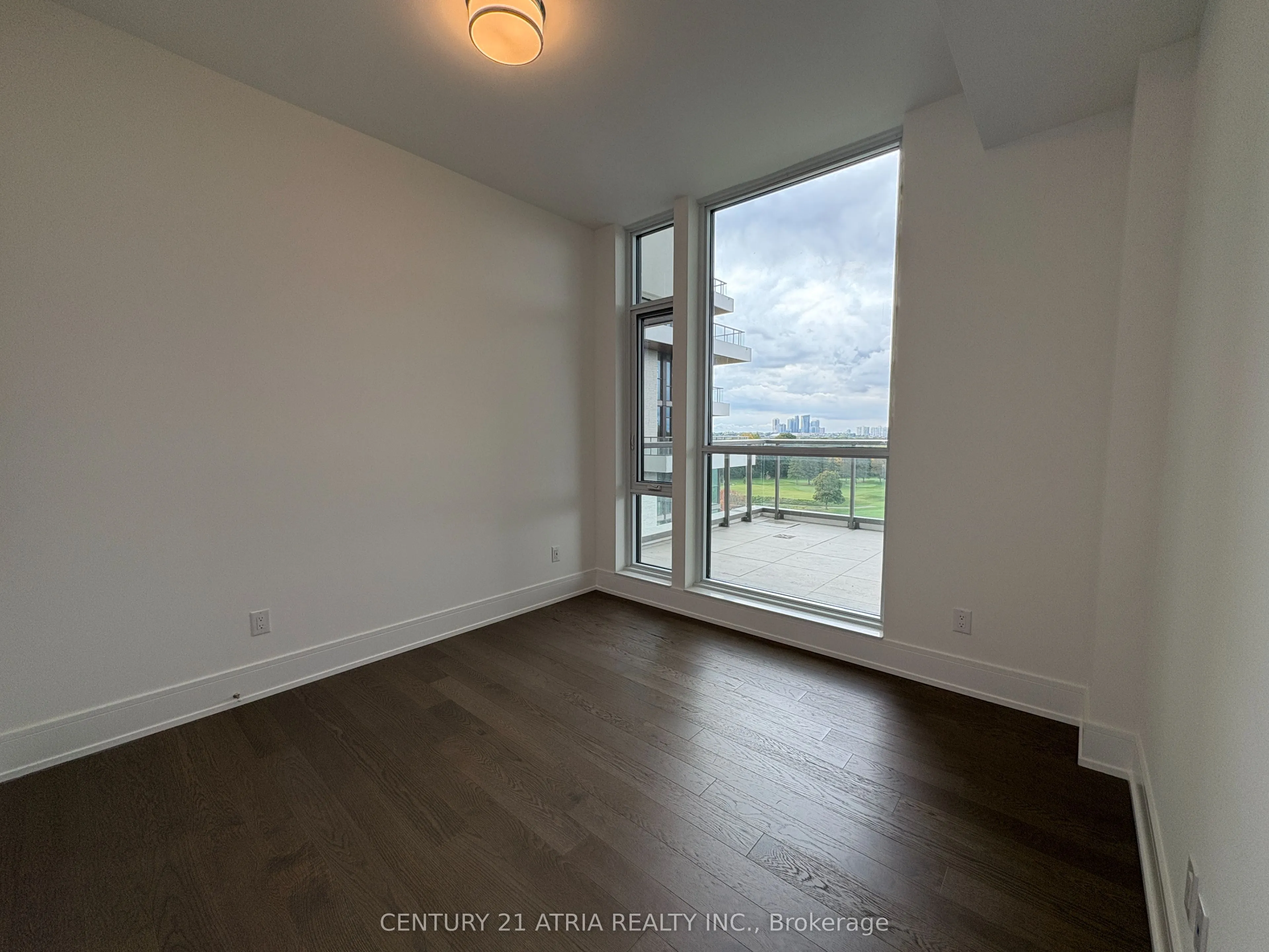 397 Royal Orchard Boulevard, #605