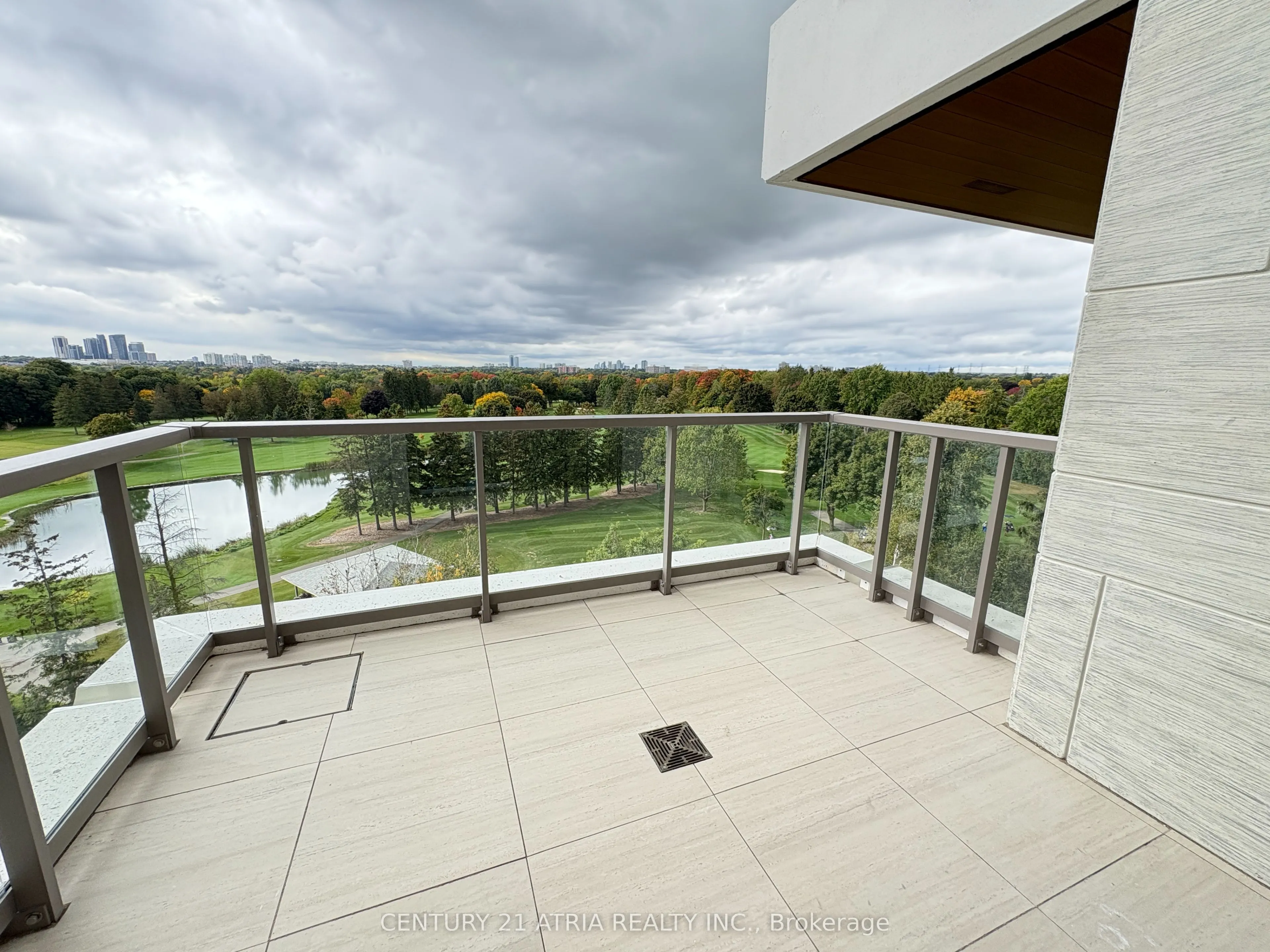 397 Royal Orchard Boulevard, #605