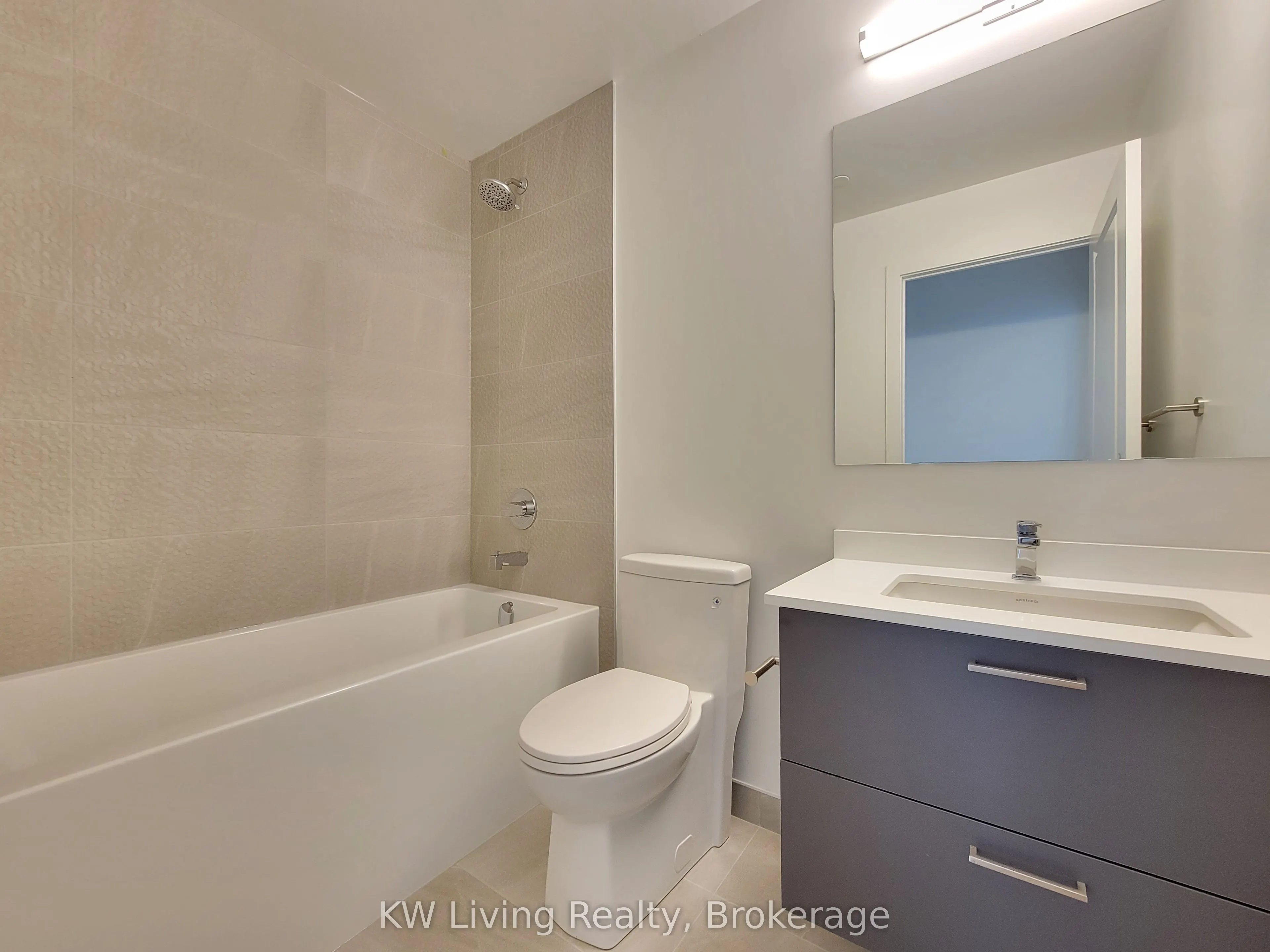50 Upper Mall Way, #B1202