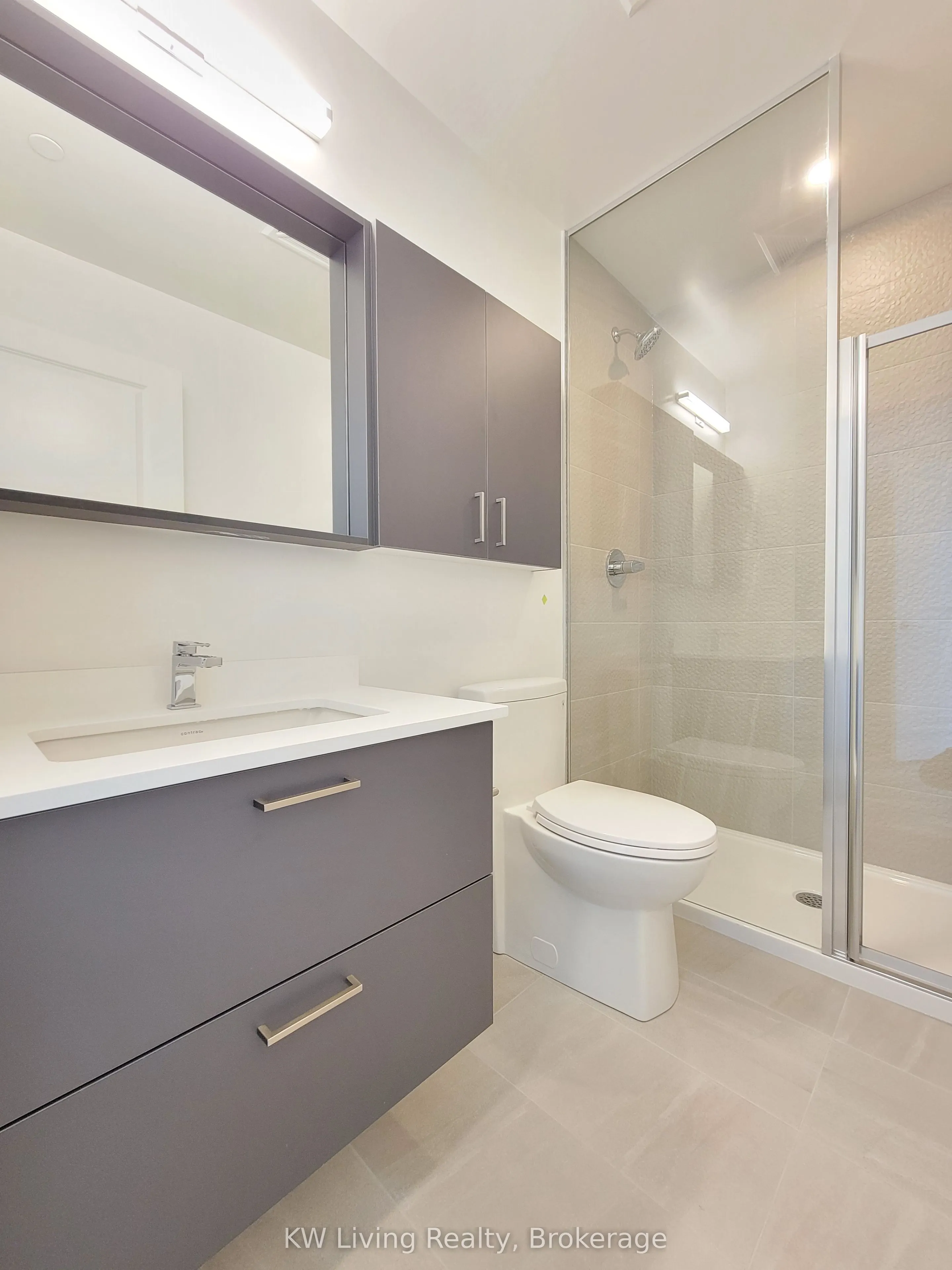 50 Upper Mall Way, #B1202