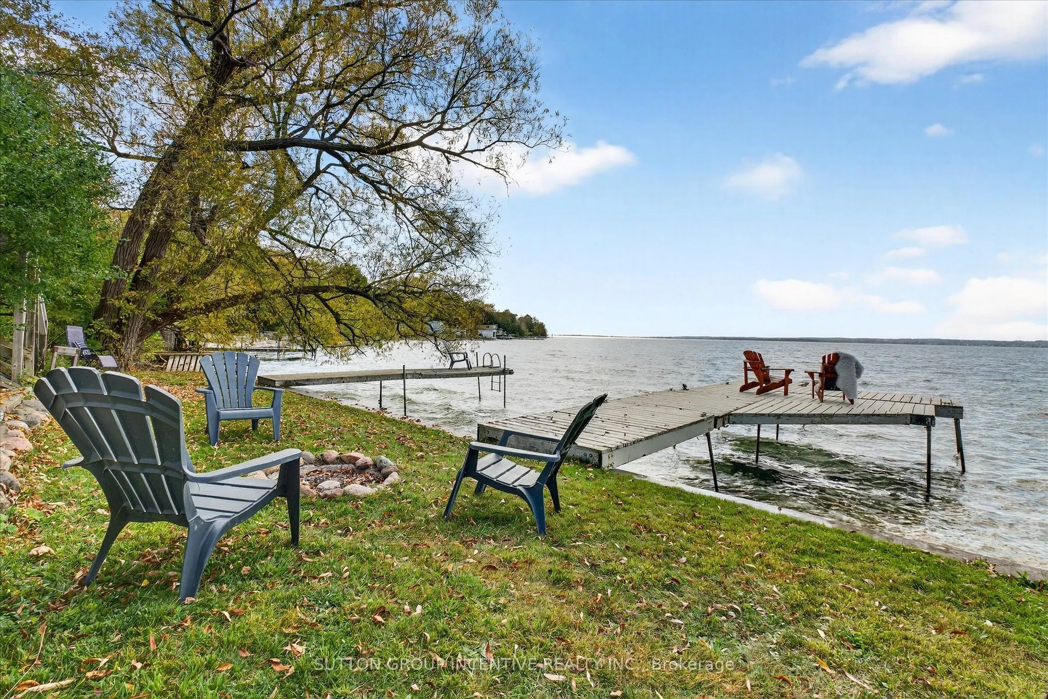183 Lake Drive N