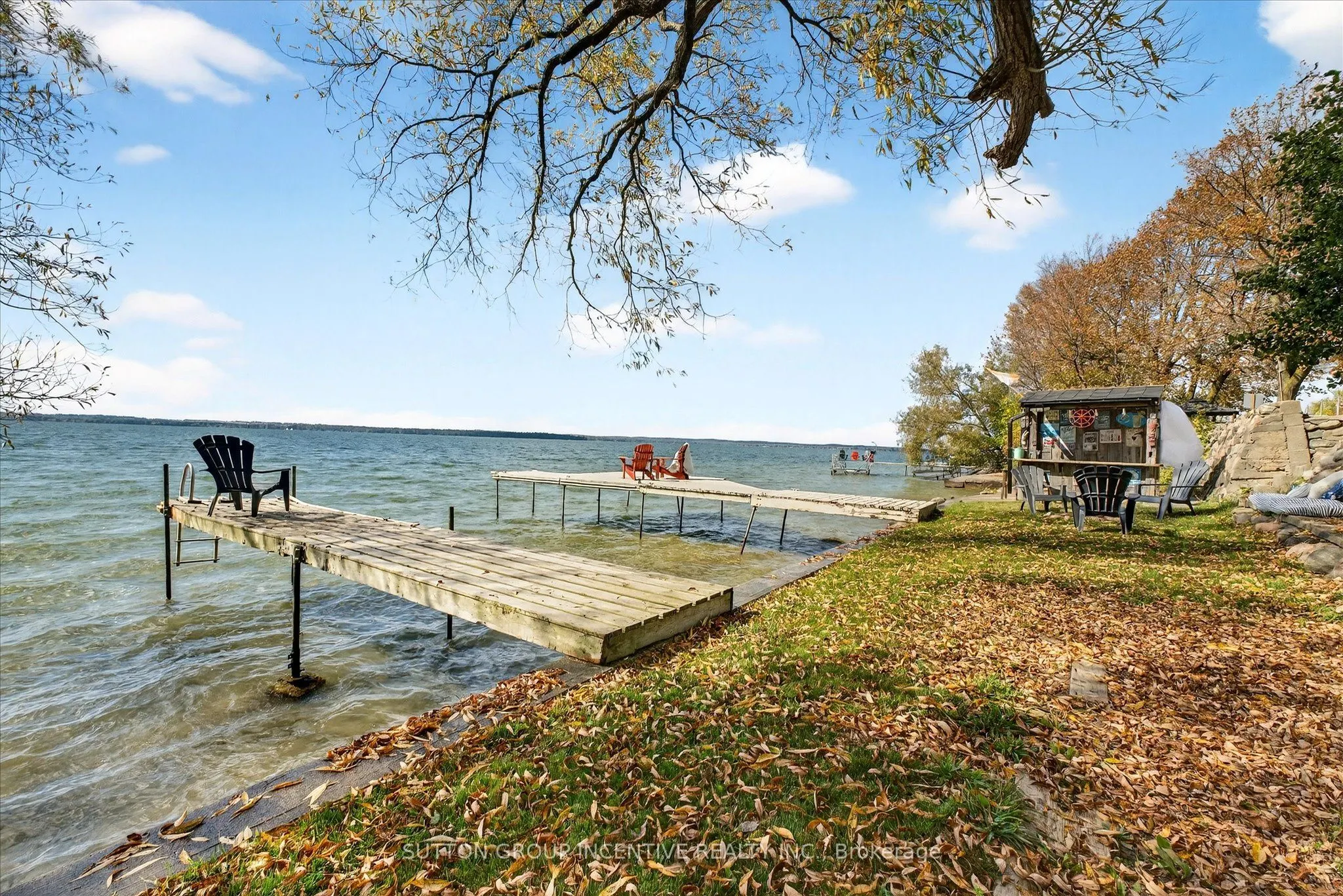 183 Lake Drive N