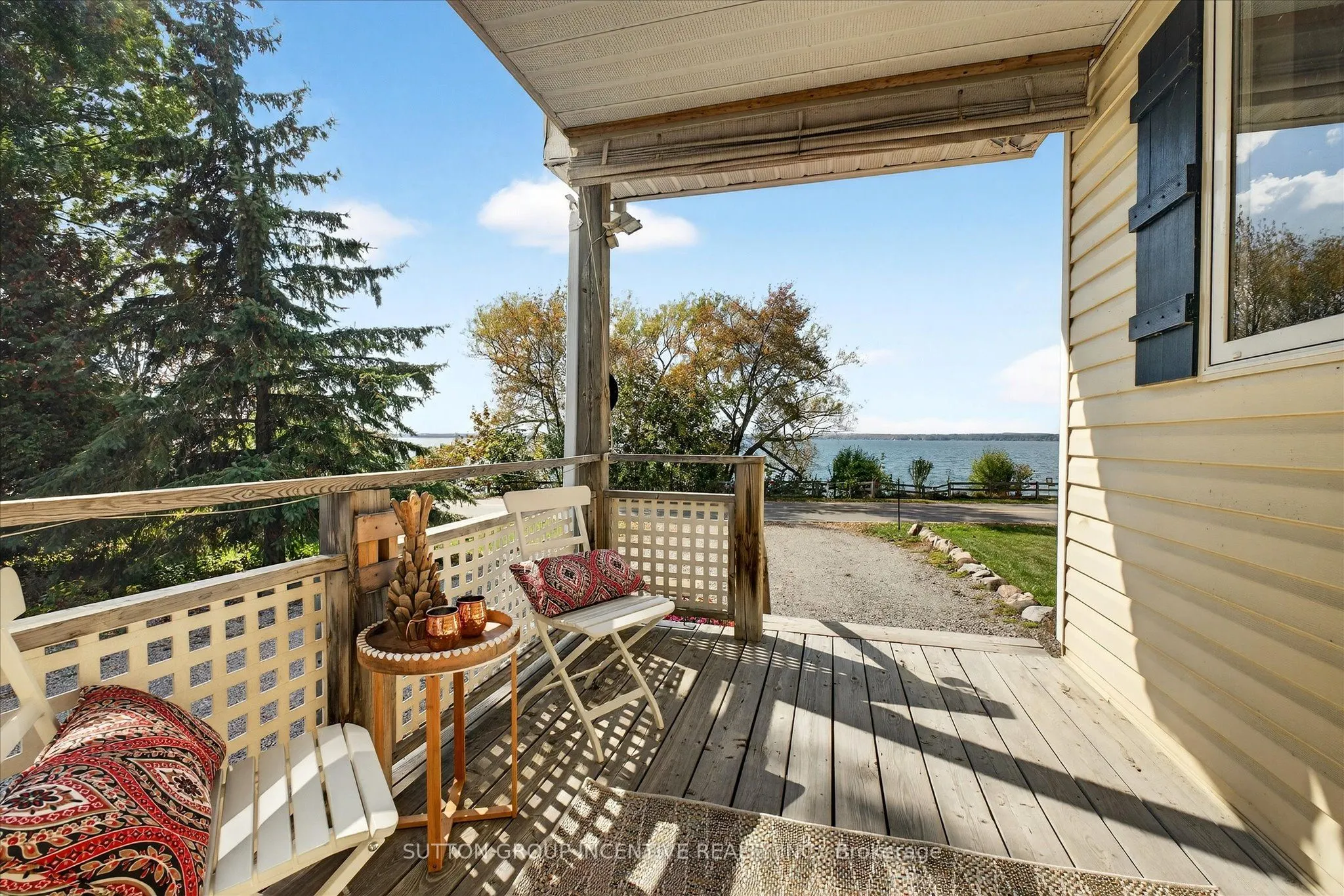 183 Lake Drive N
