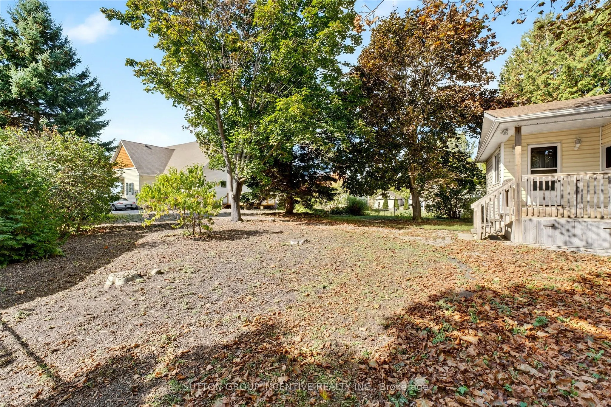 183 Lake Drive N