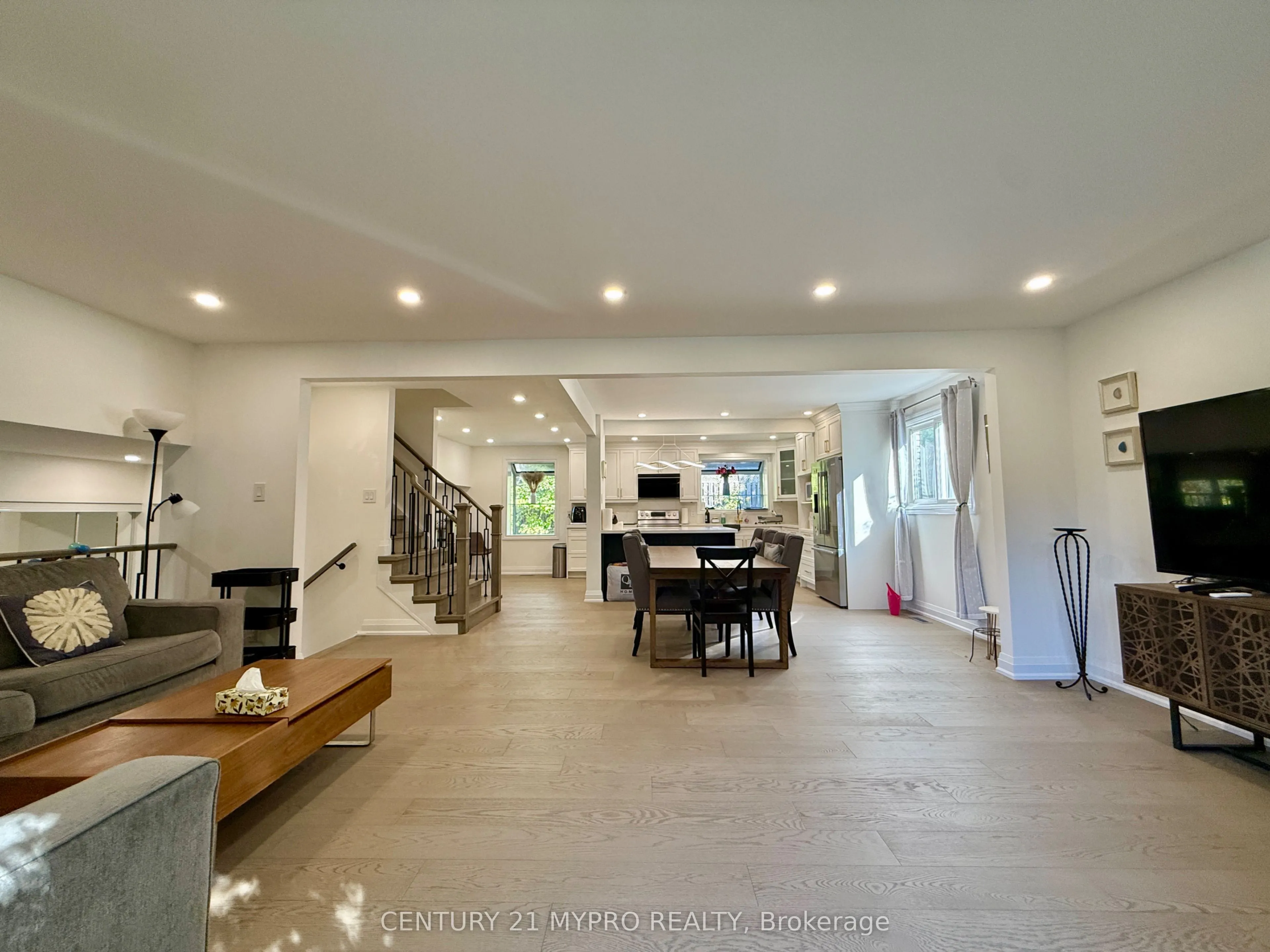 16 Cypress Point Court