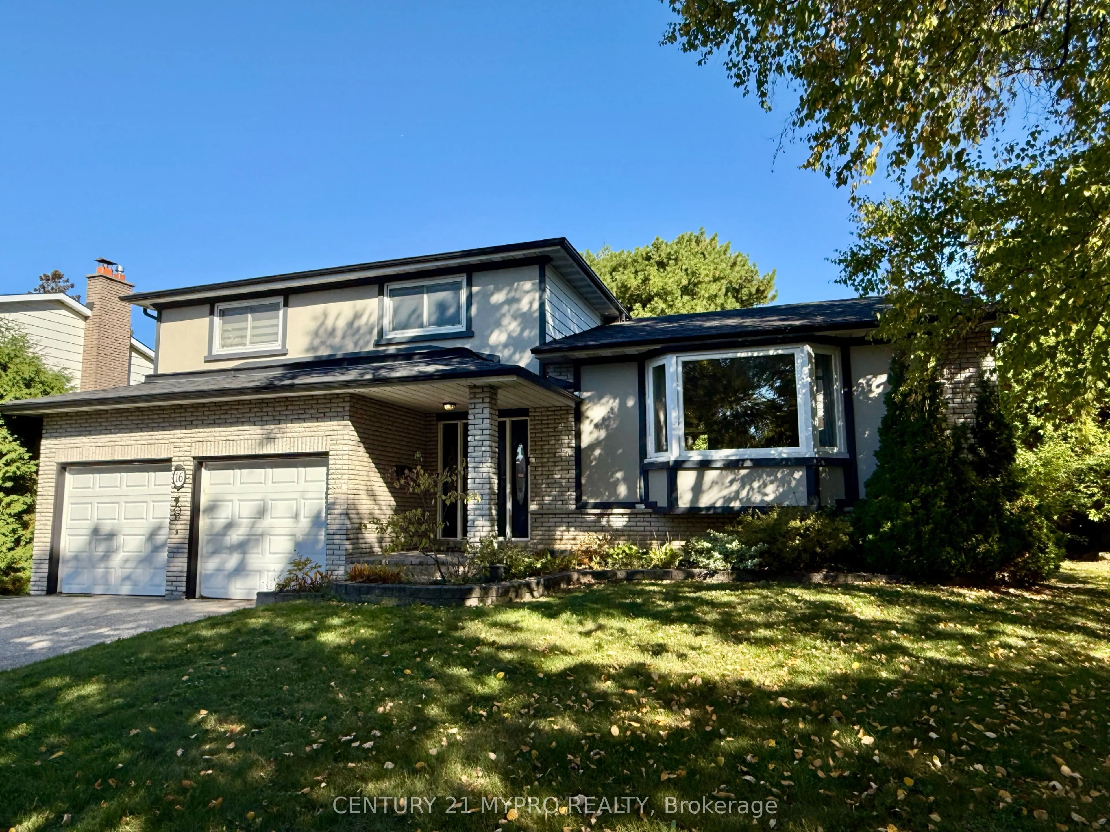 16 Cypress Point Court