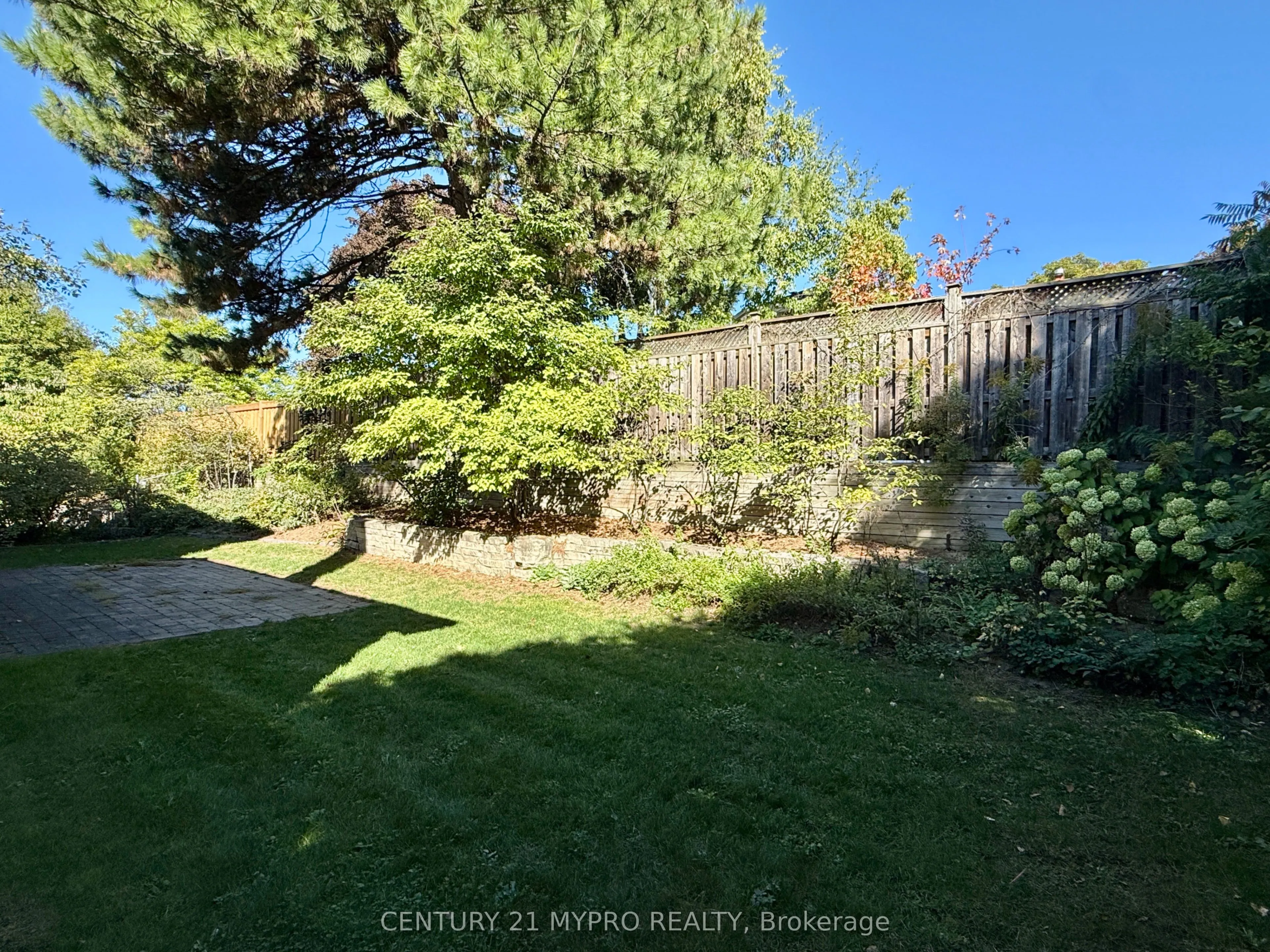 16 Cypress Point Court