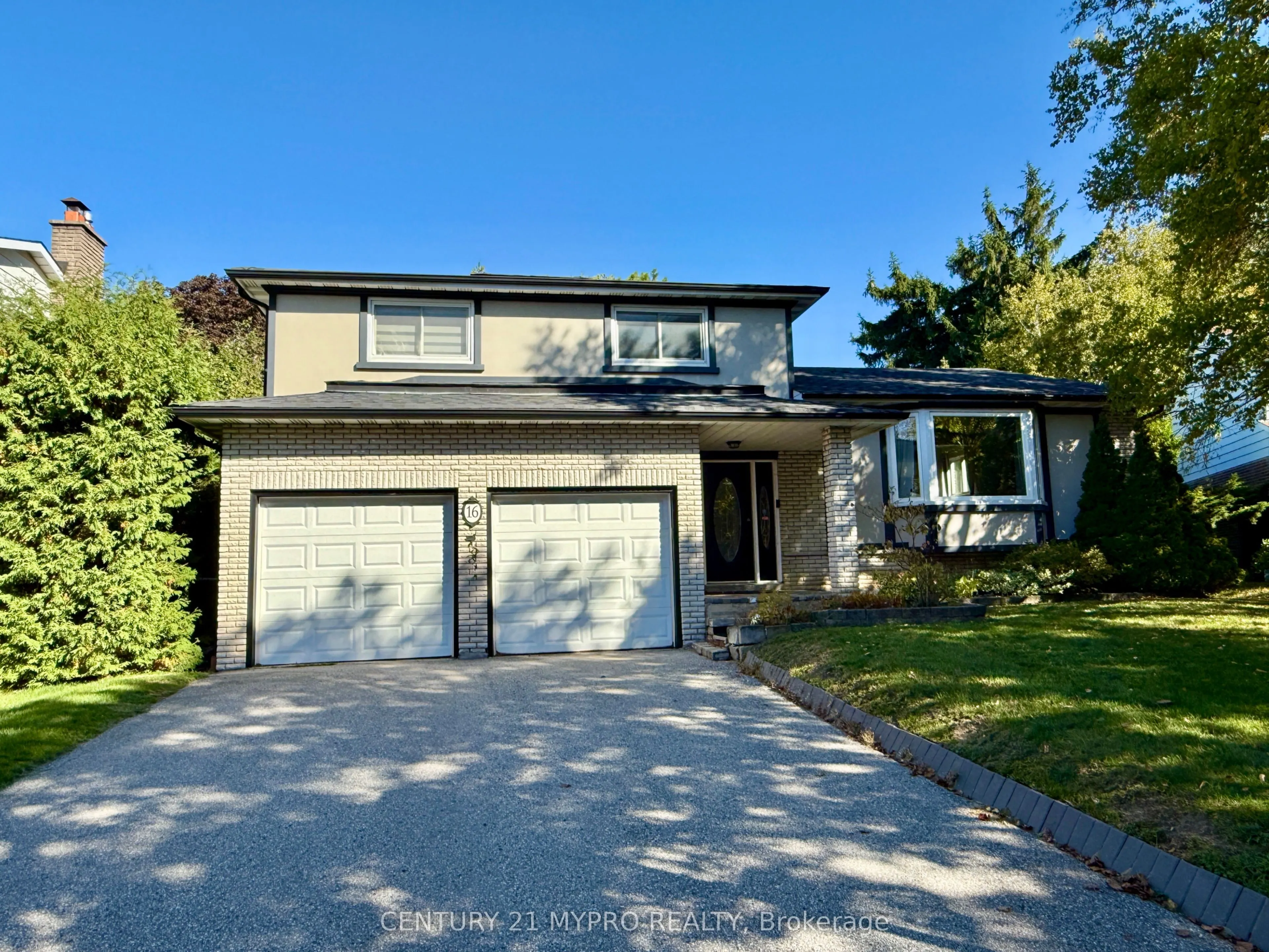 16 Cypress Point Court