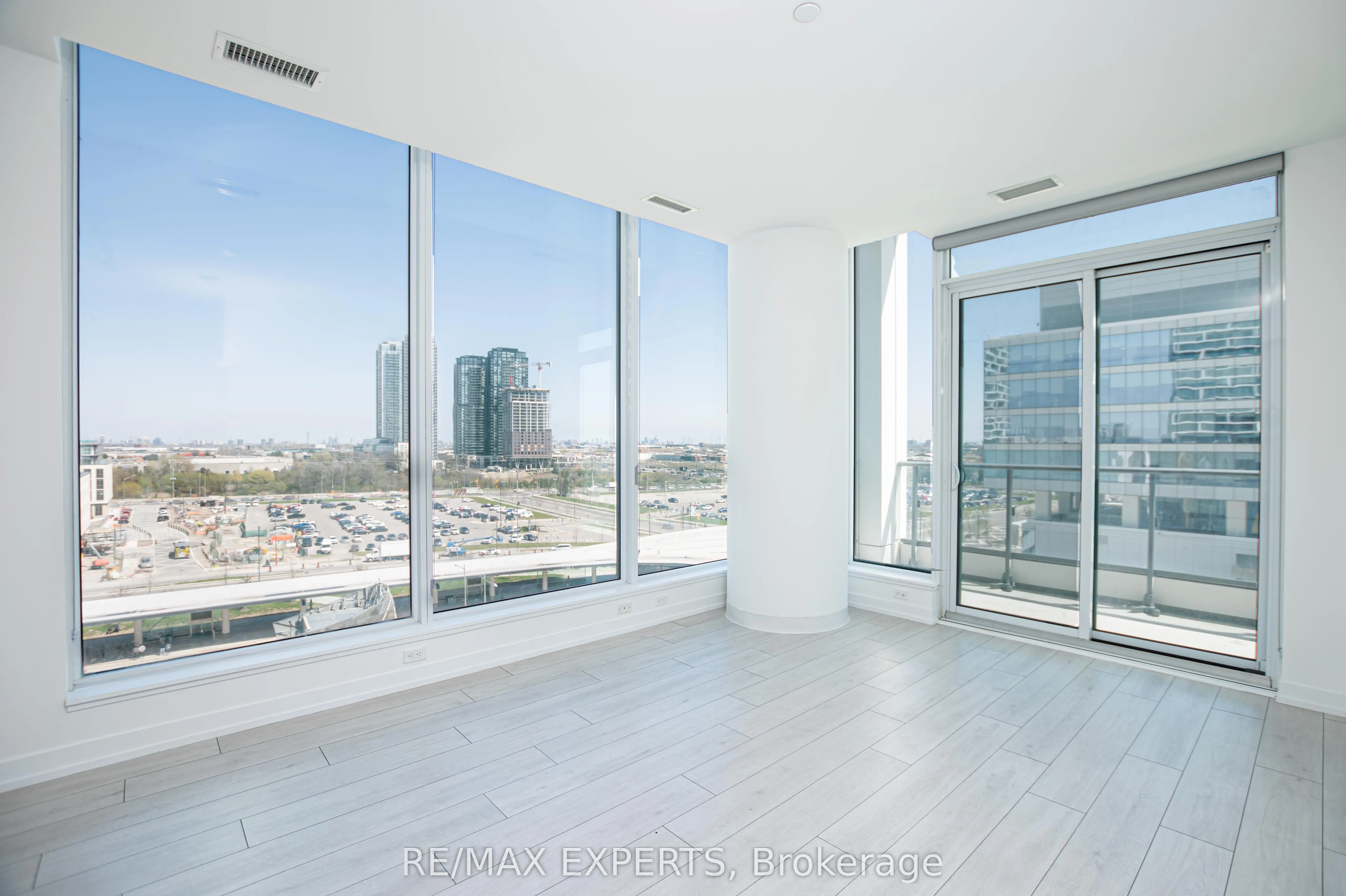 5 Buttermill Avenue, #901