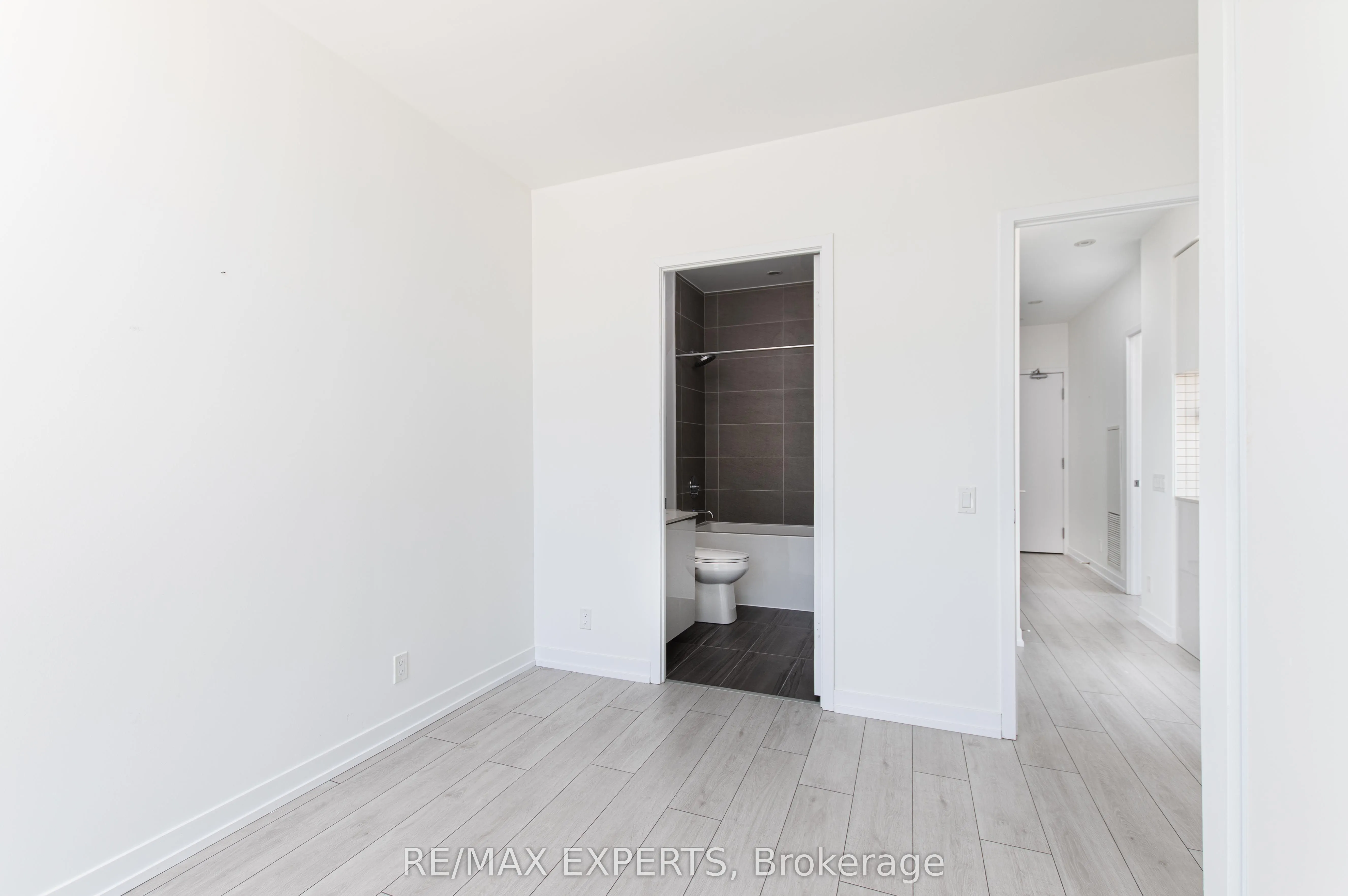 5 Buttermill Avenue, #901