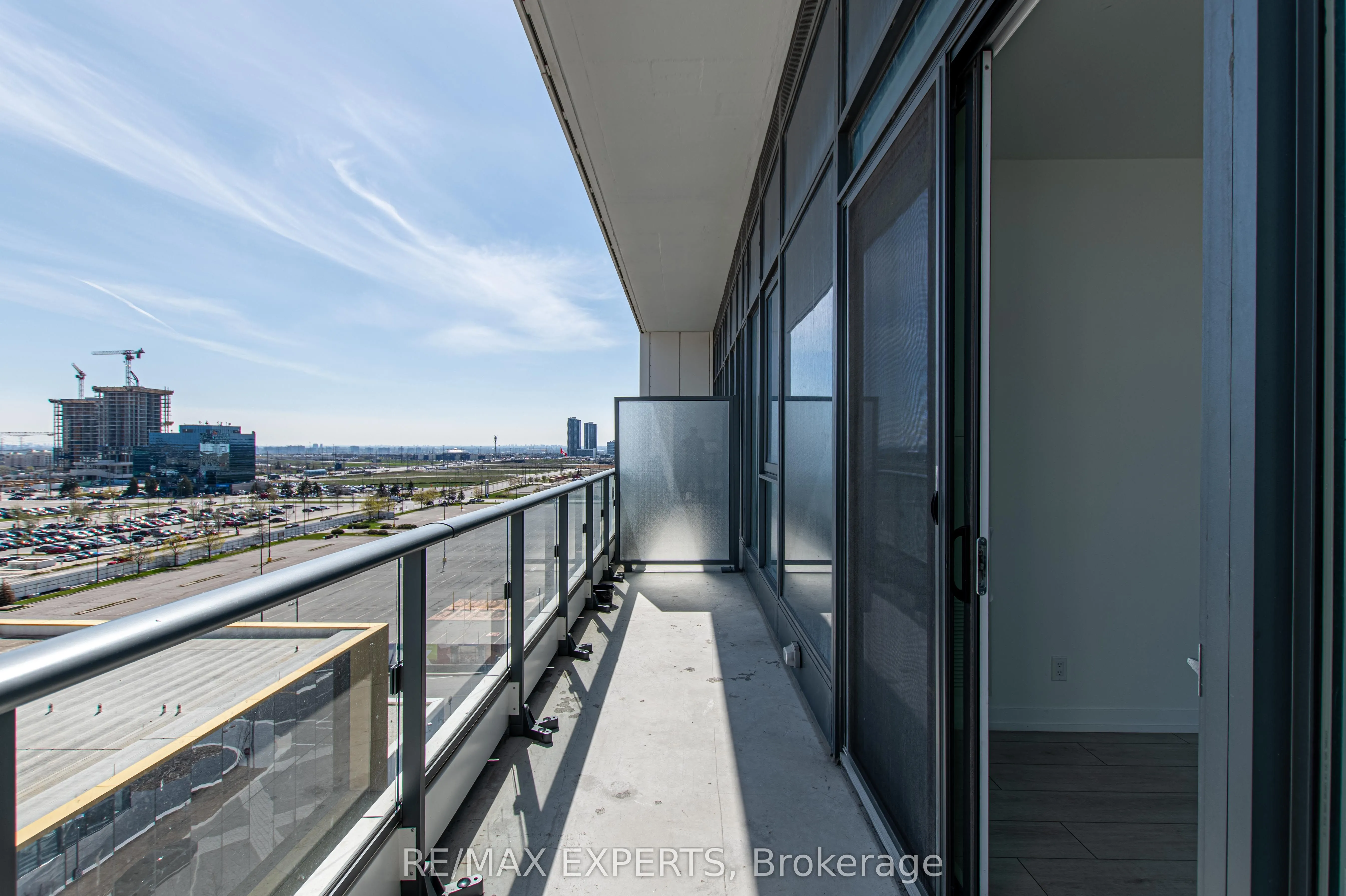 5 Buttermill Avenue, #901