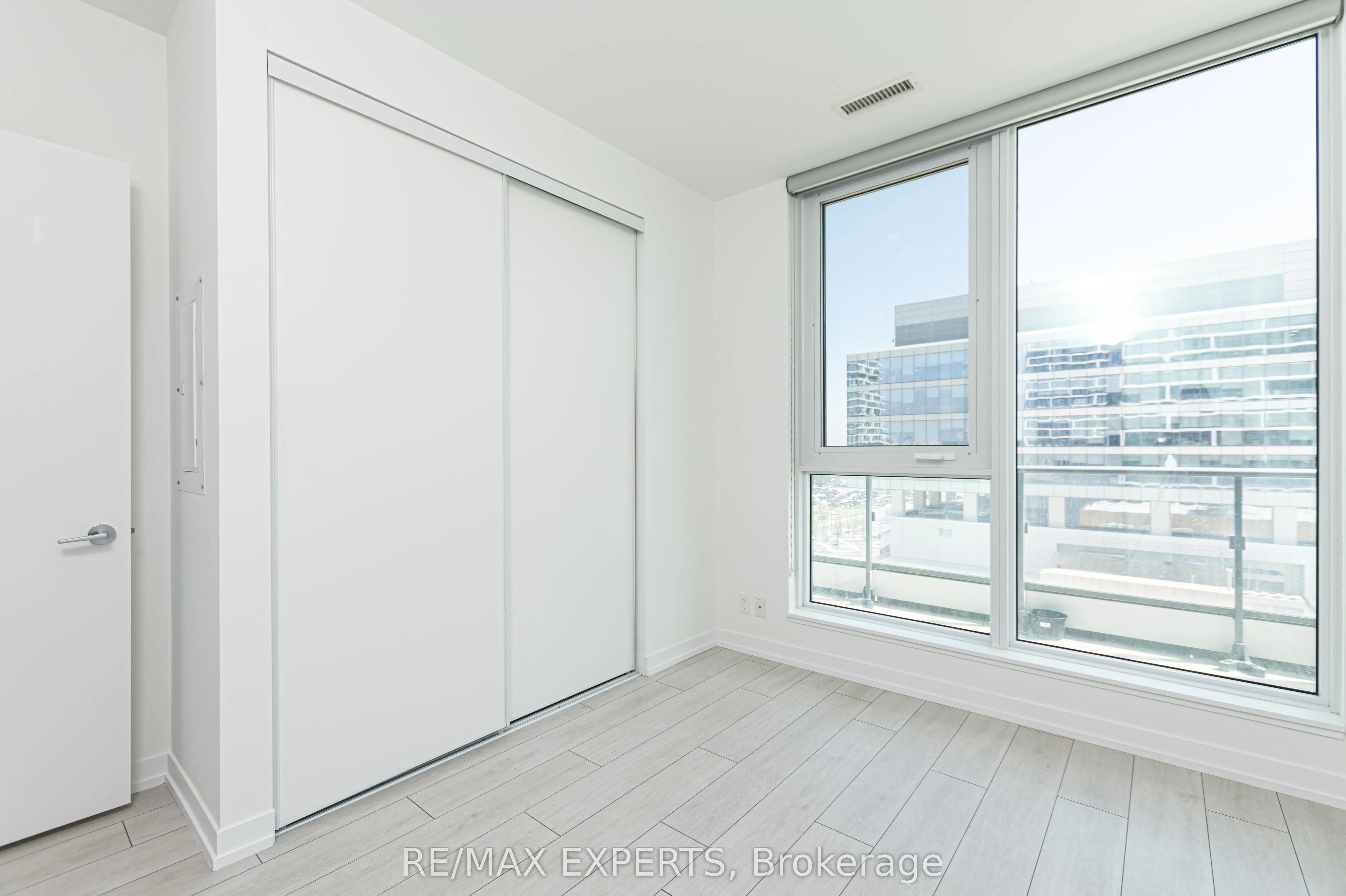 5 Buttermill Avenue, #901