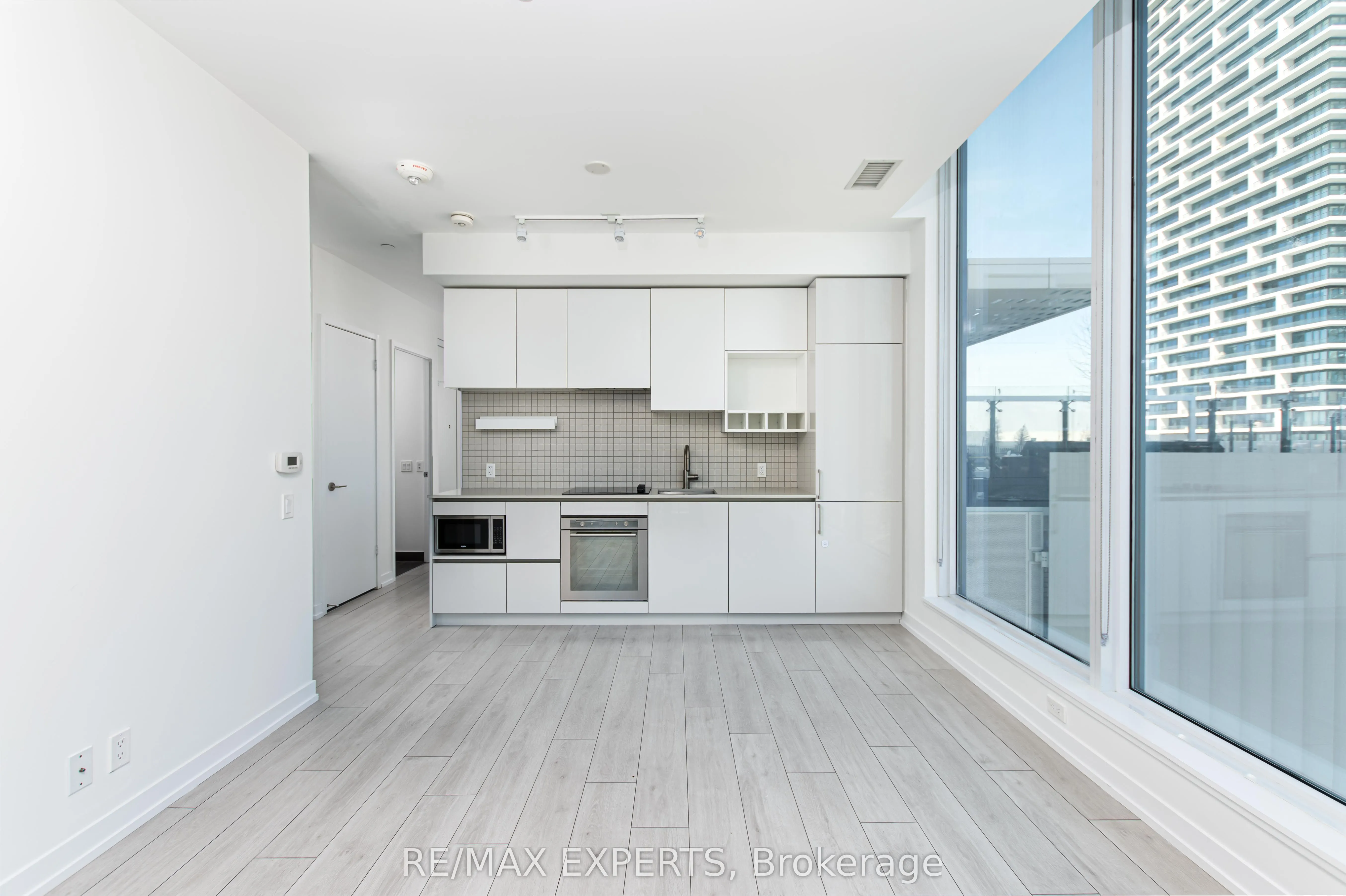 5 Buttermill Avenue, #901